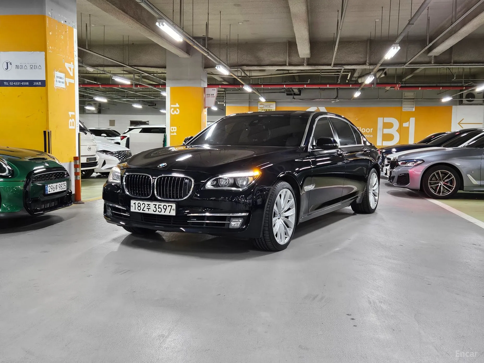 BMW 7 Series (F01)