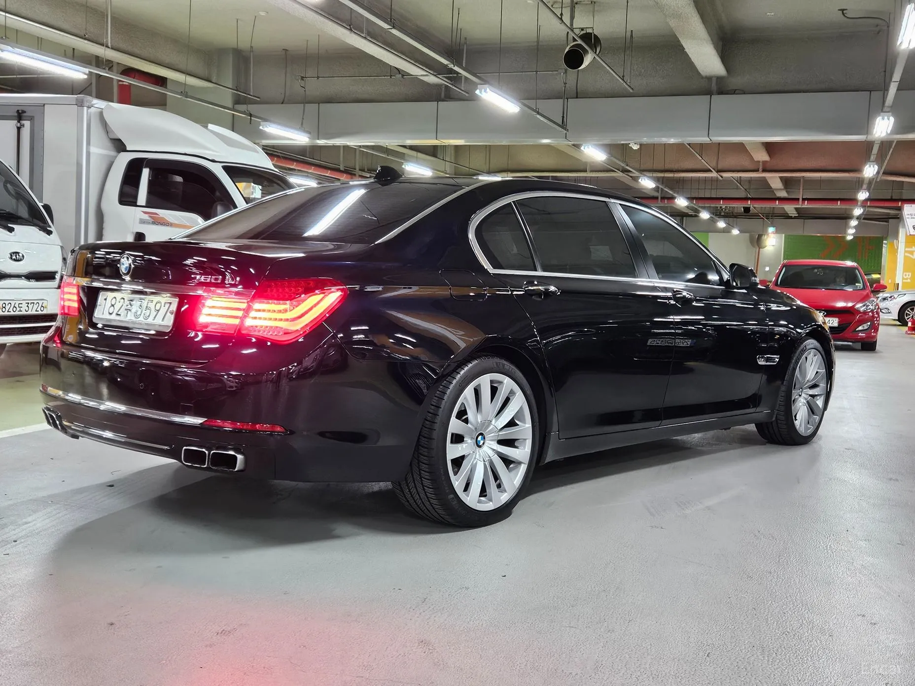 BMW 7 Series (F01)