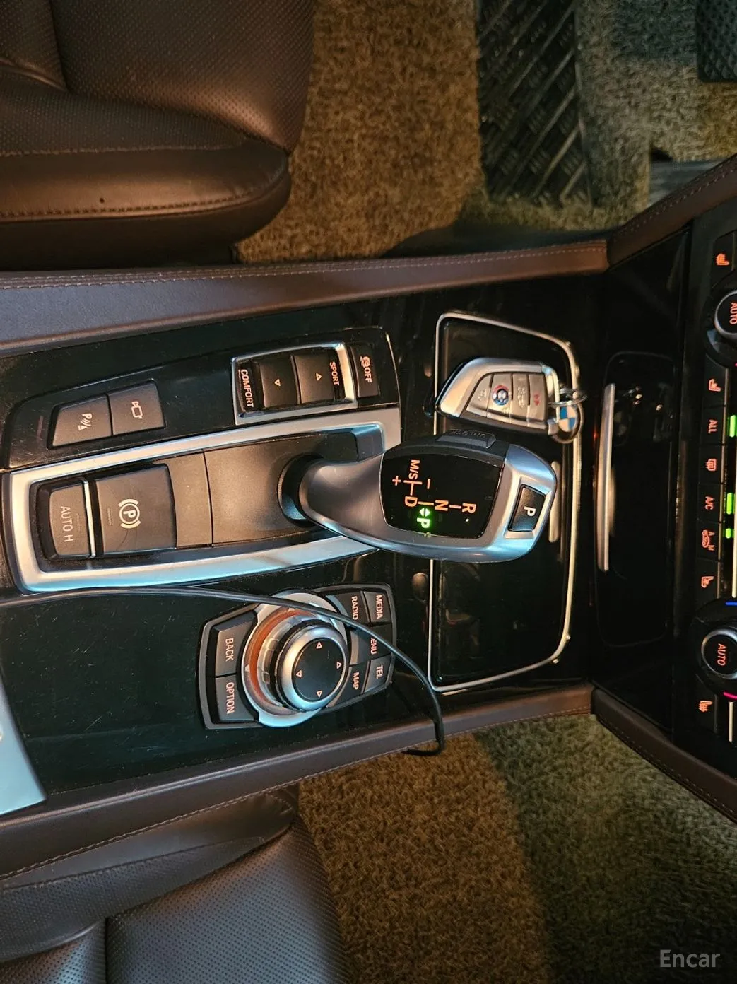 BMW 7 Series (F01) превью 9