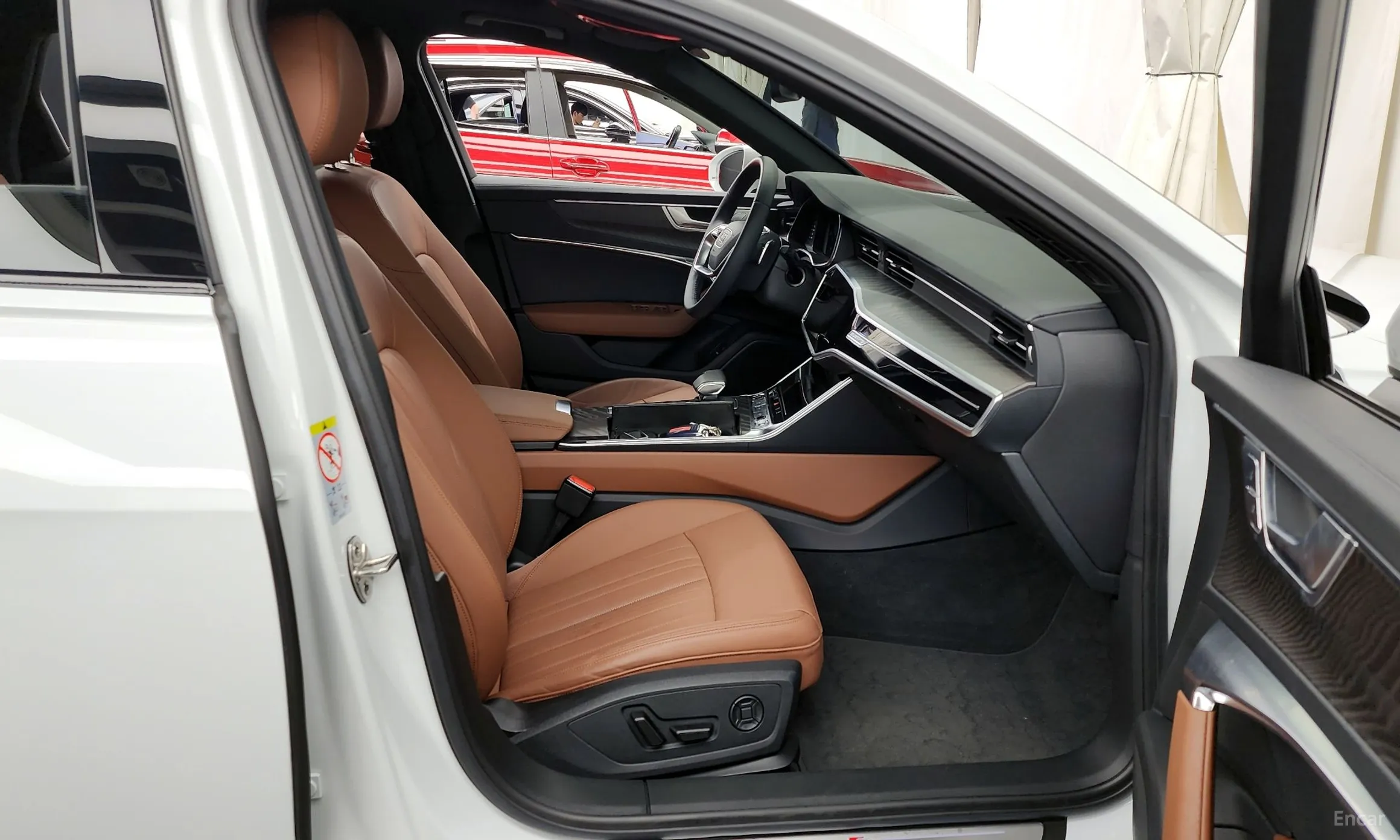Audi A6 (C8) превью 11