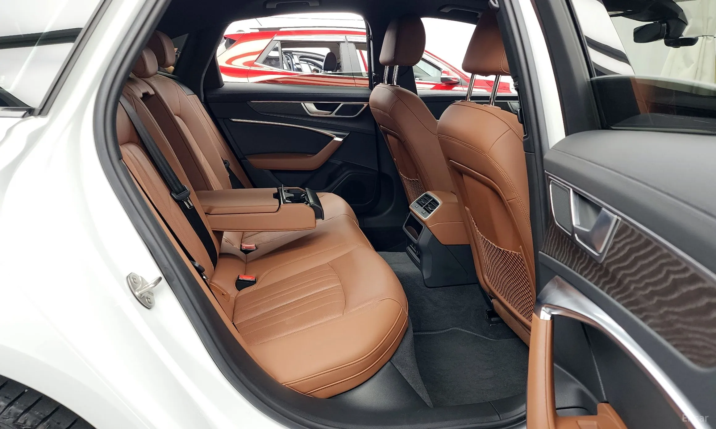 Audi A6 (C8) превью 12