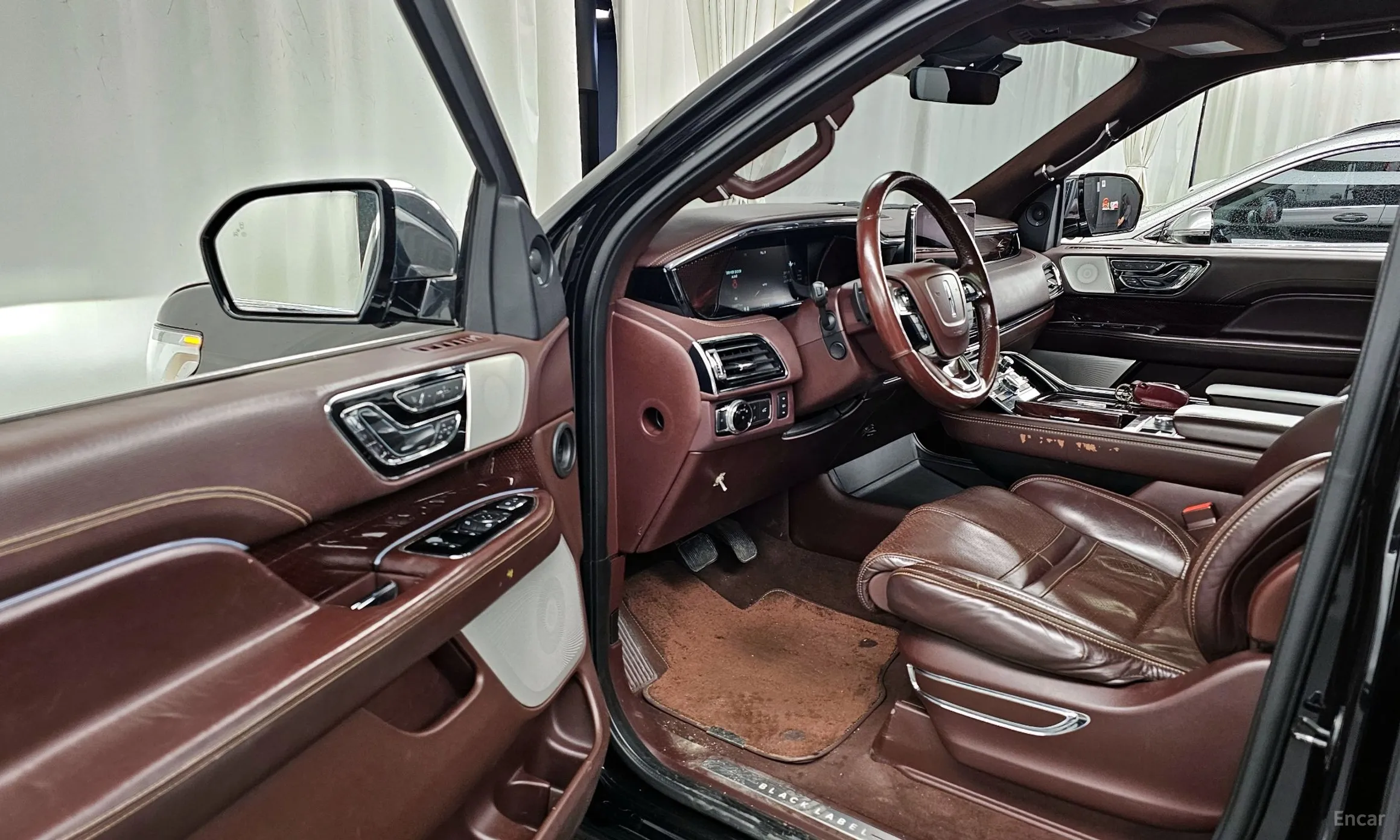 Lincoln Navigator 4th generation превью 10