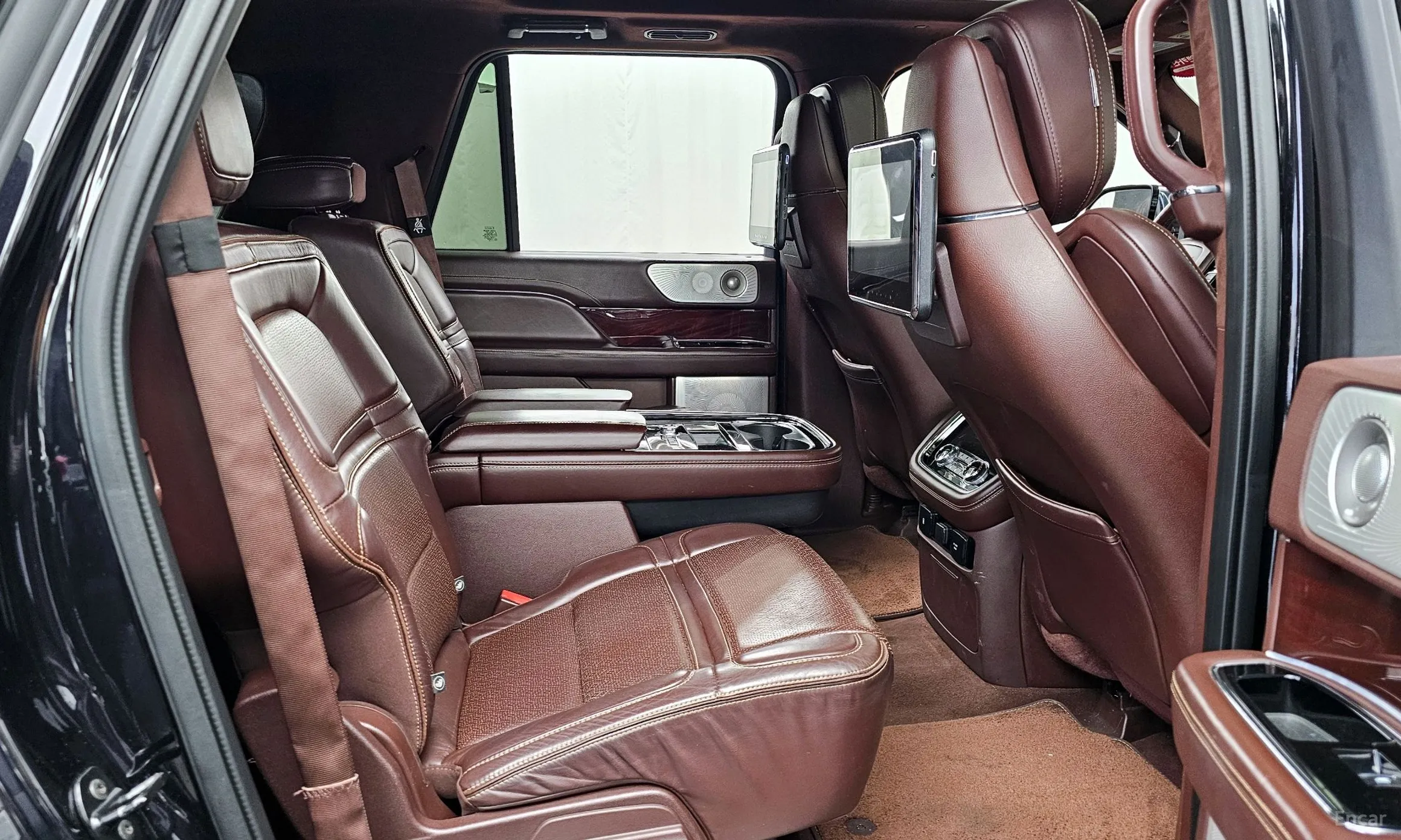 Lincoln Navigator 4th generation превью 12