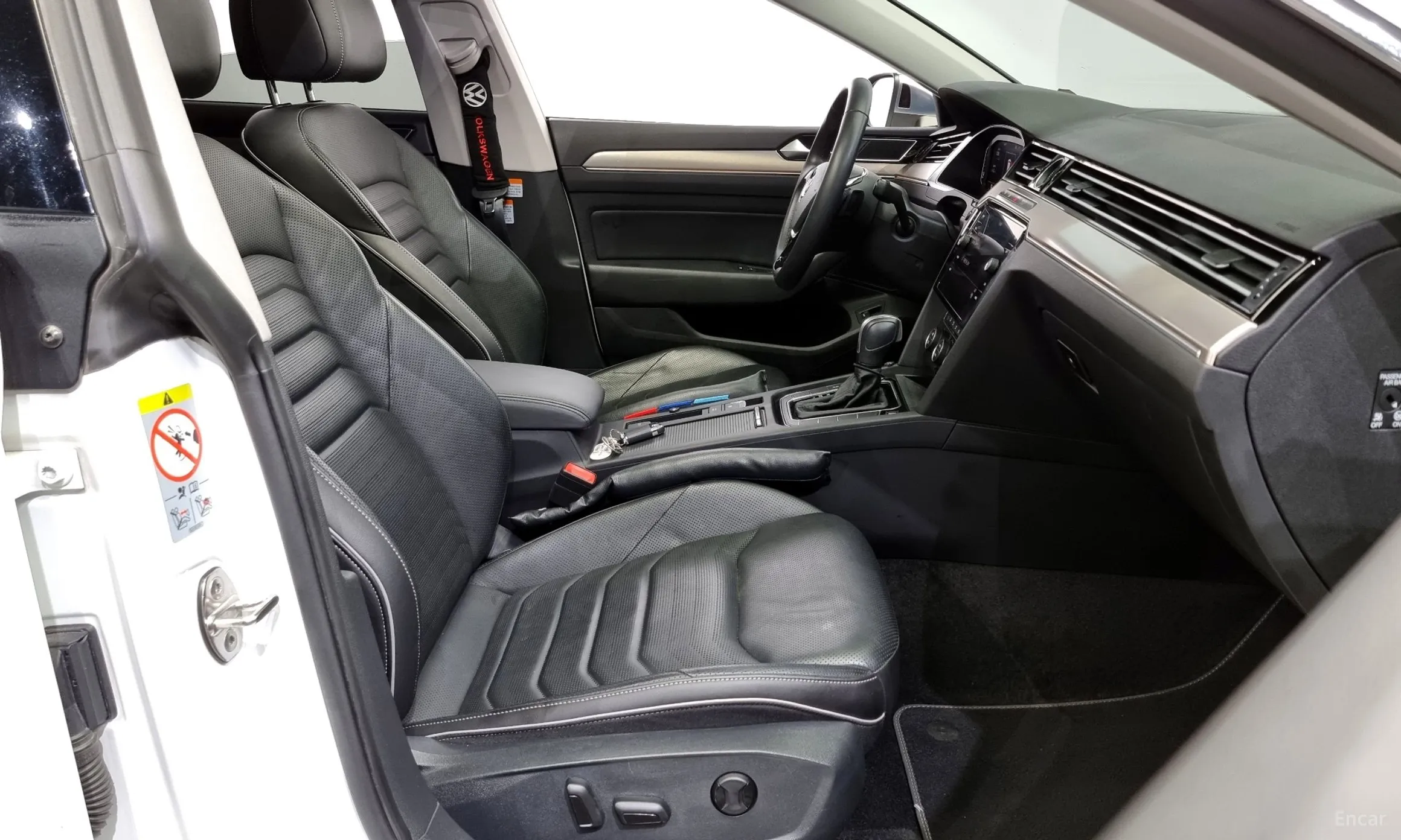 Volkswagen Ateon превью 11