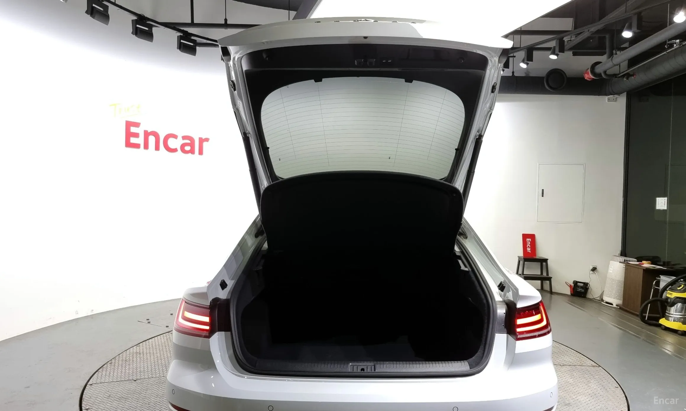 Volkswagen Ateon превью 20