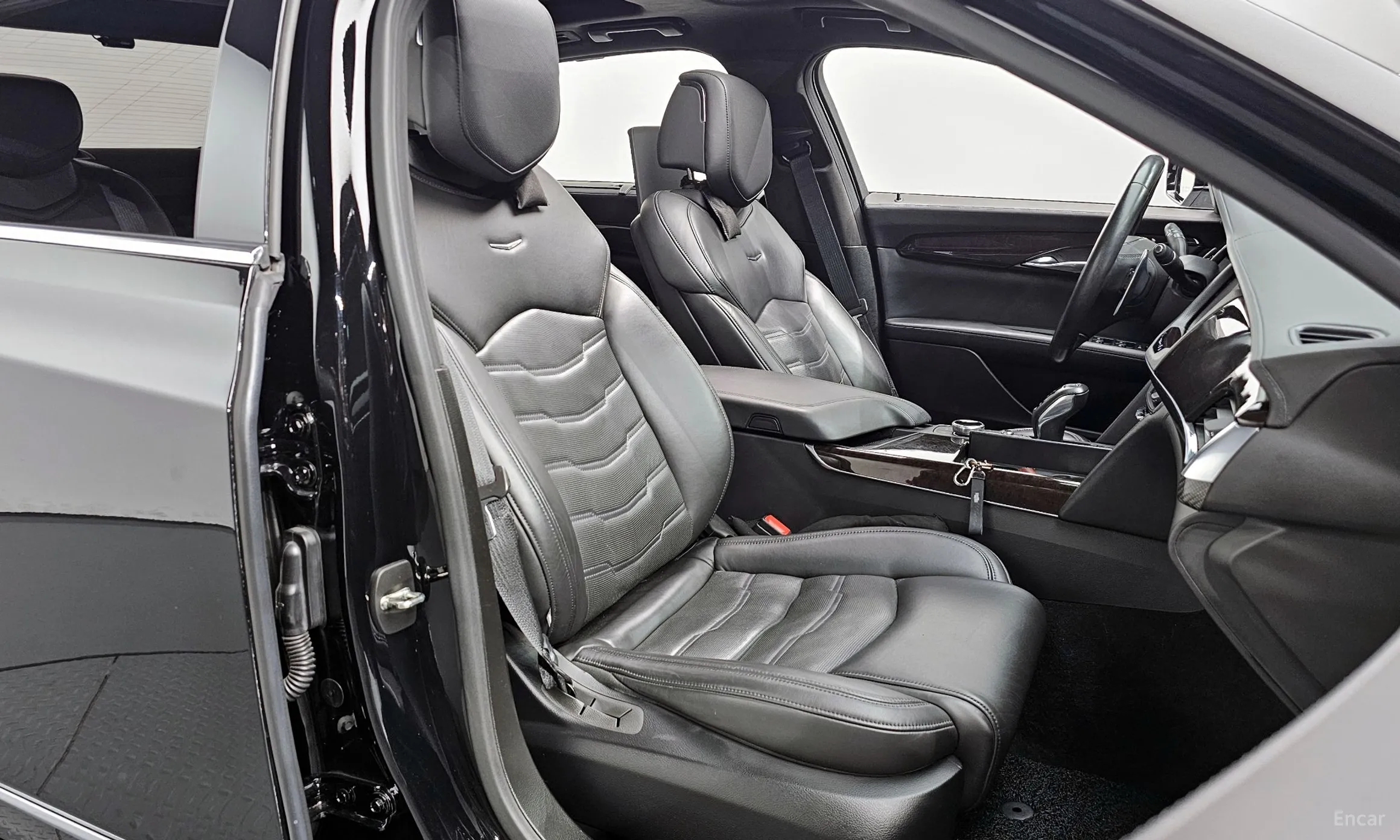 Cadillac CT6 превью 10