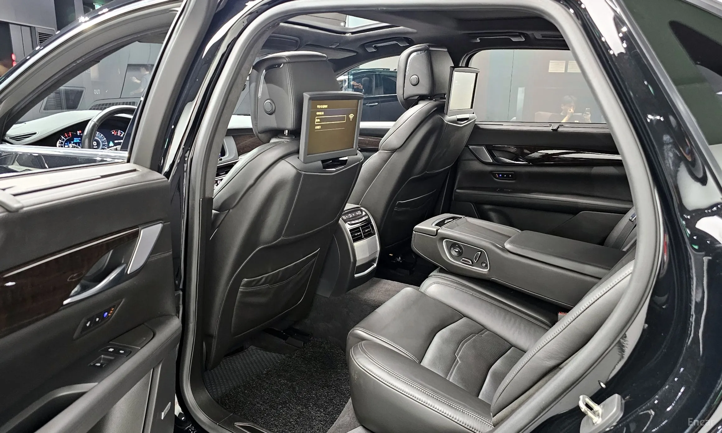 Cadillac CT6 превью 12