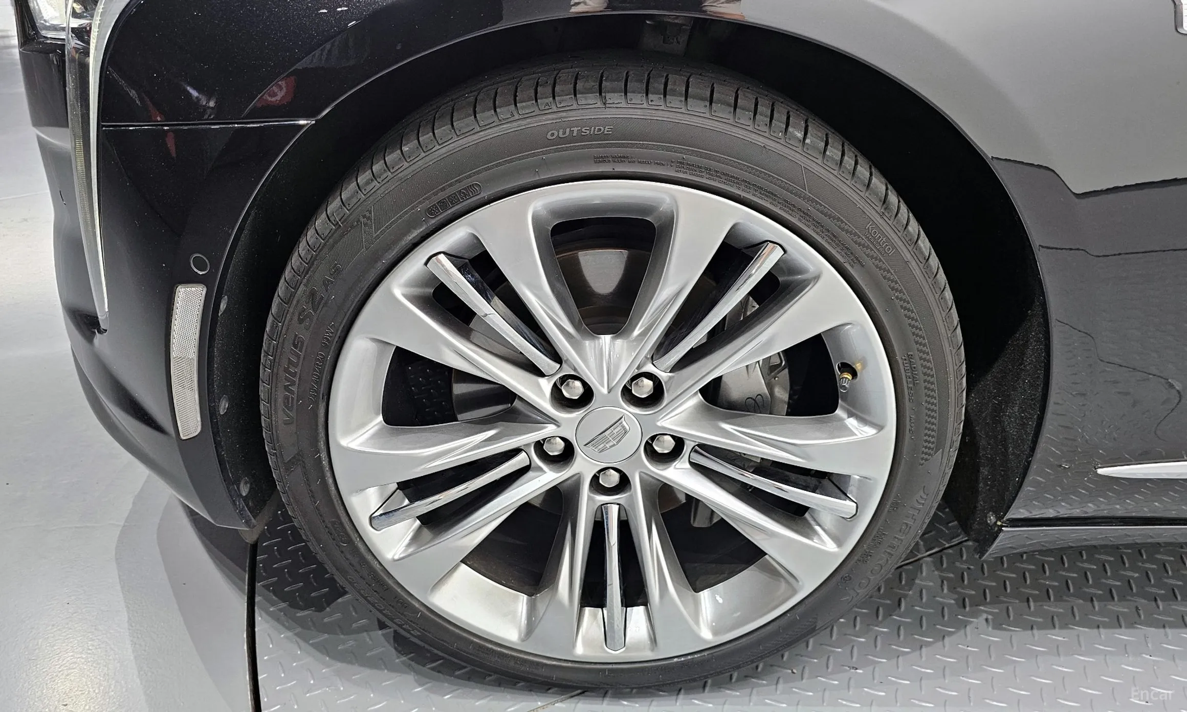 Cadillac CT6 превью 5