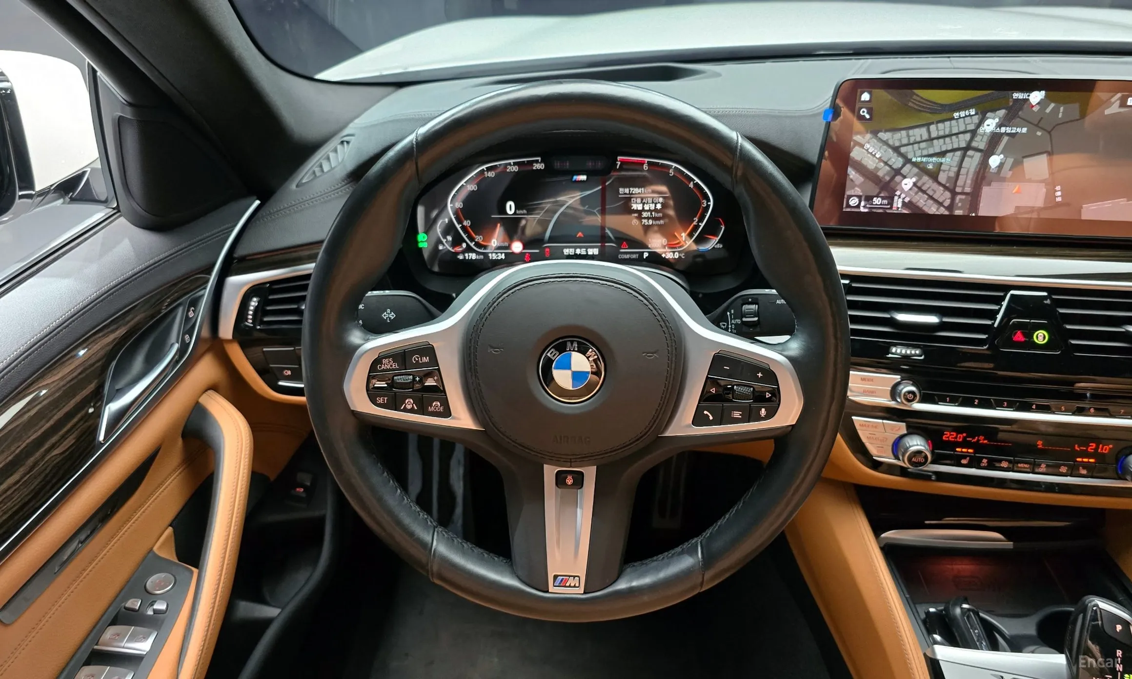 BMW 5 Series (G30) превью 14