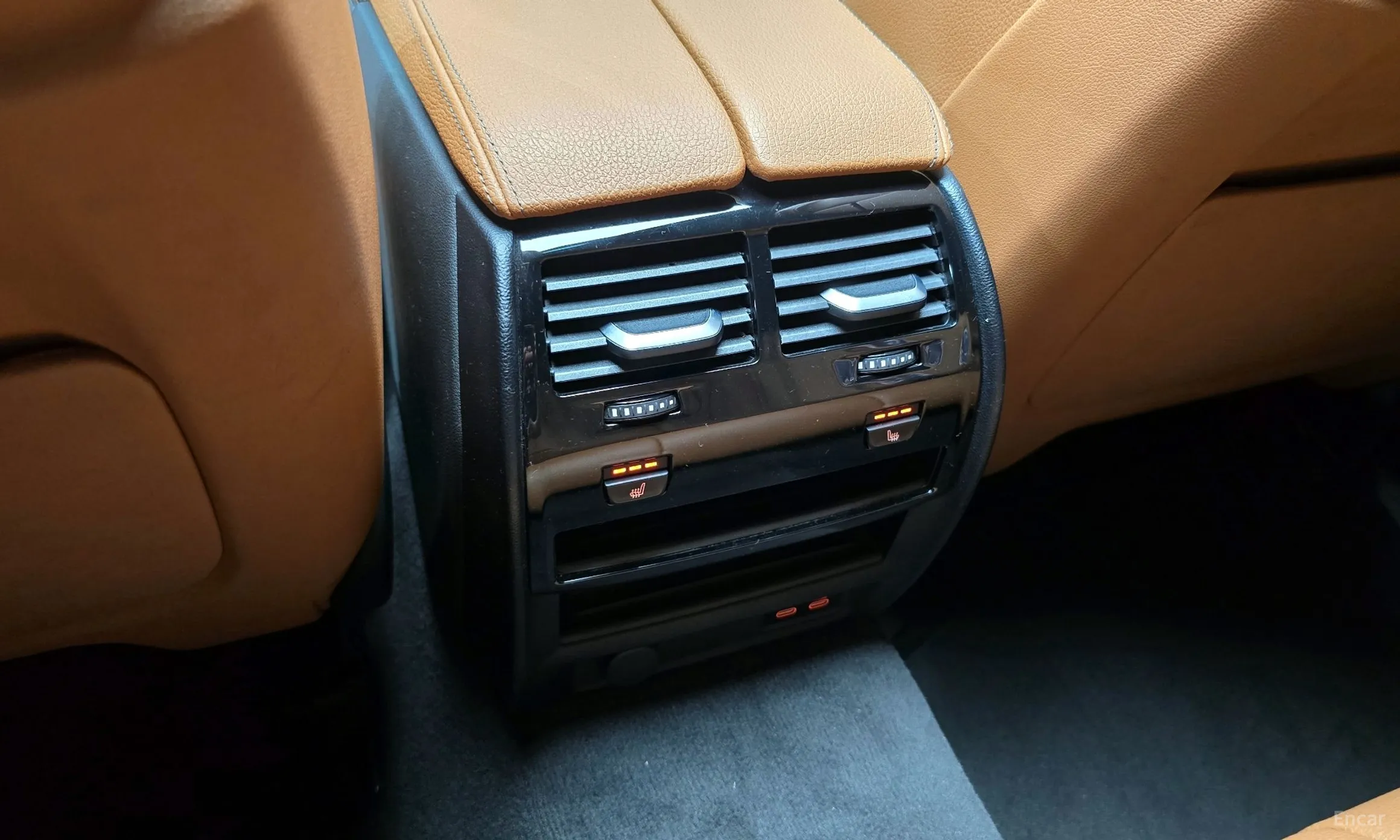 BMW 5 Series (G30) превью 19
