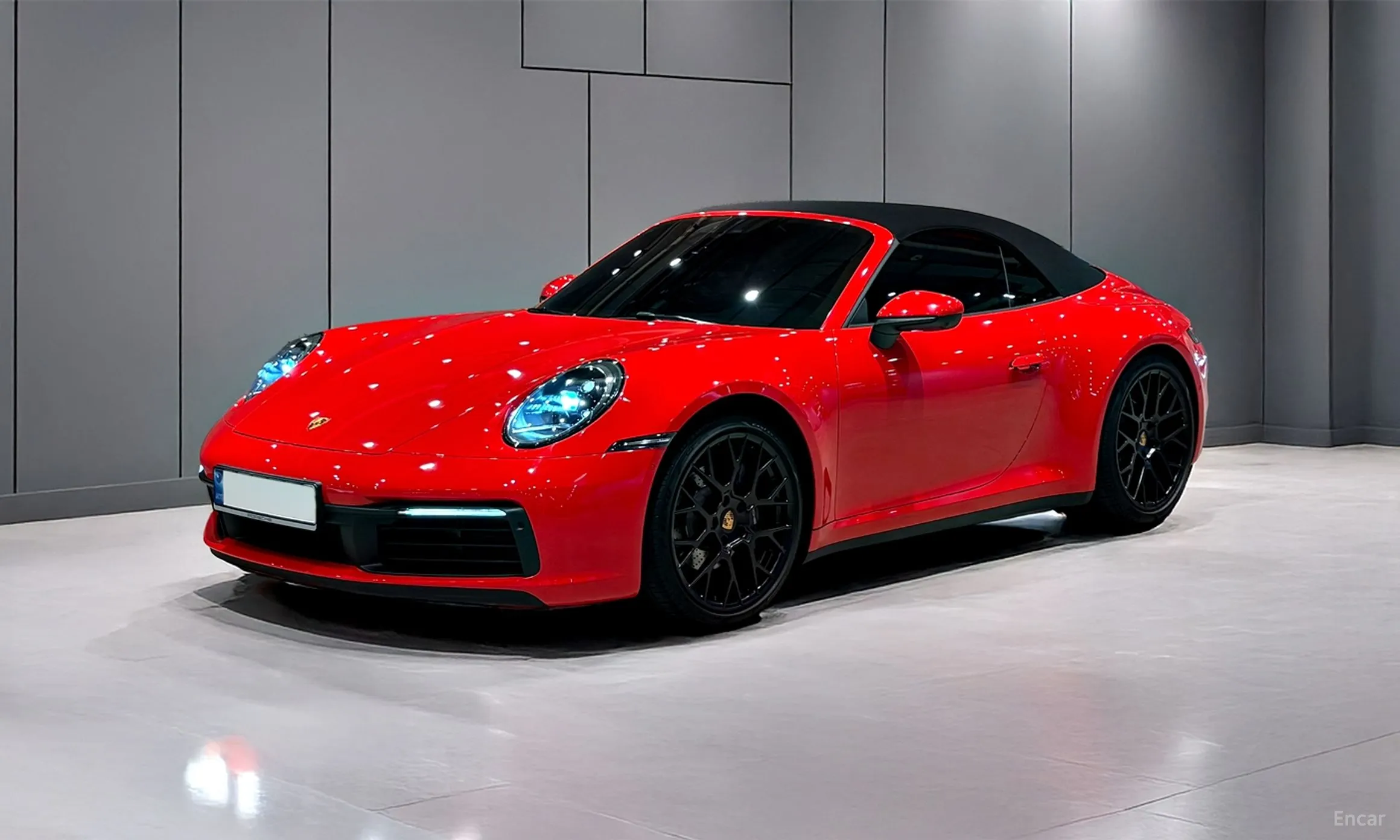 911 (992)
