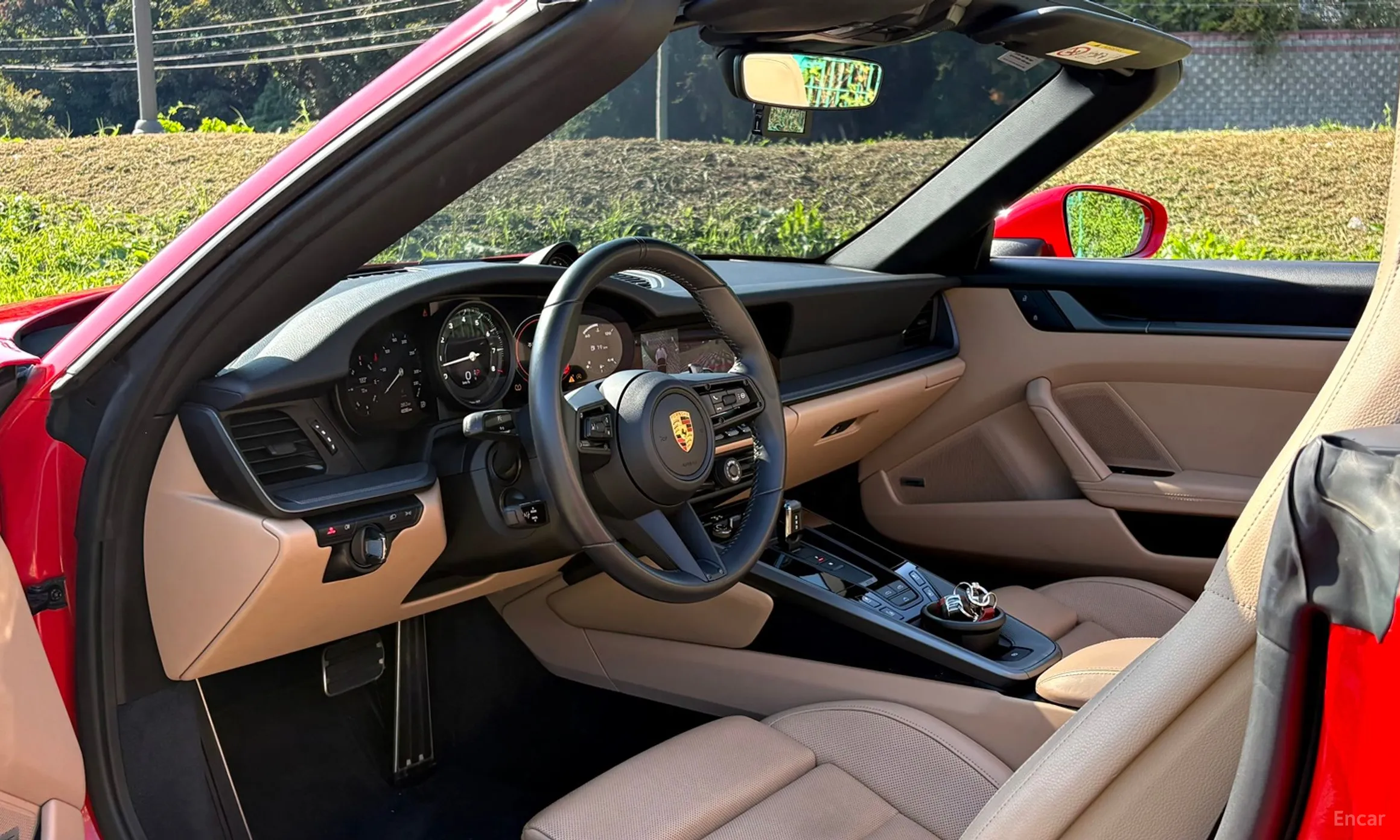 Porsche 911 (992) превью 11