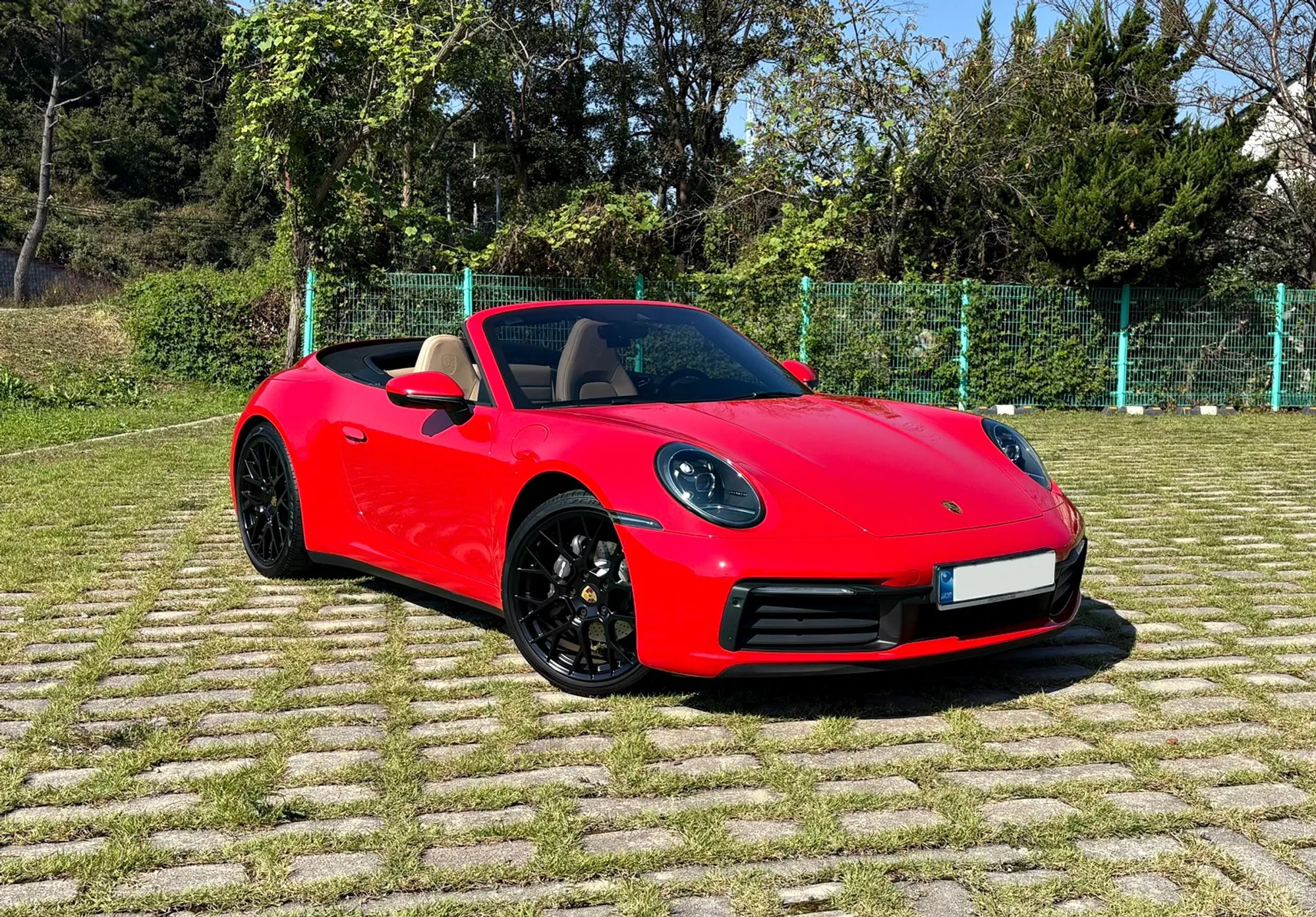 Porsche 911 (992) превью 4