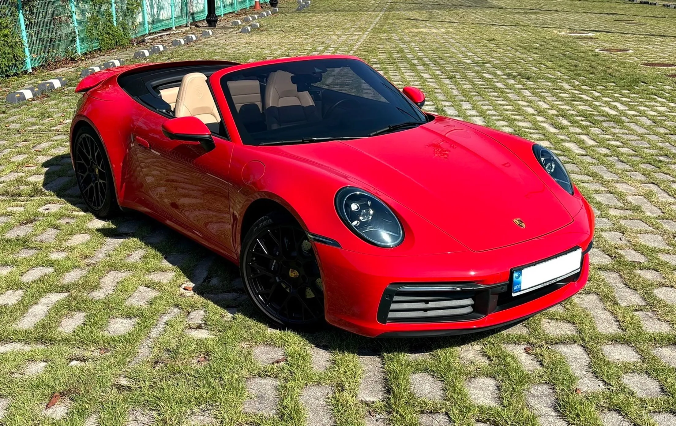 Porsche 911 (992) превью 5
