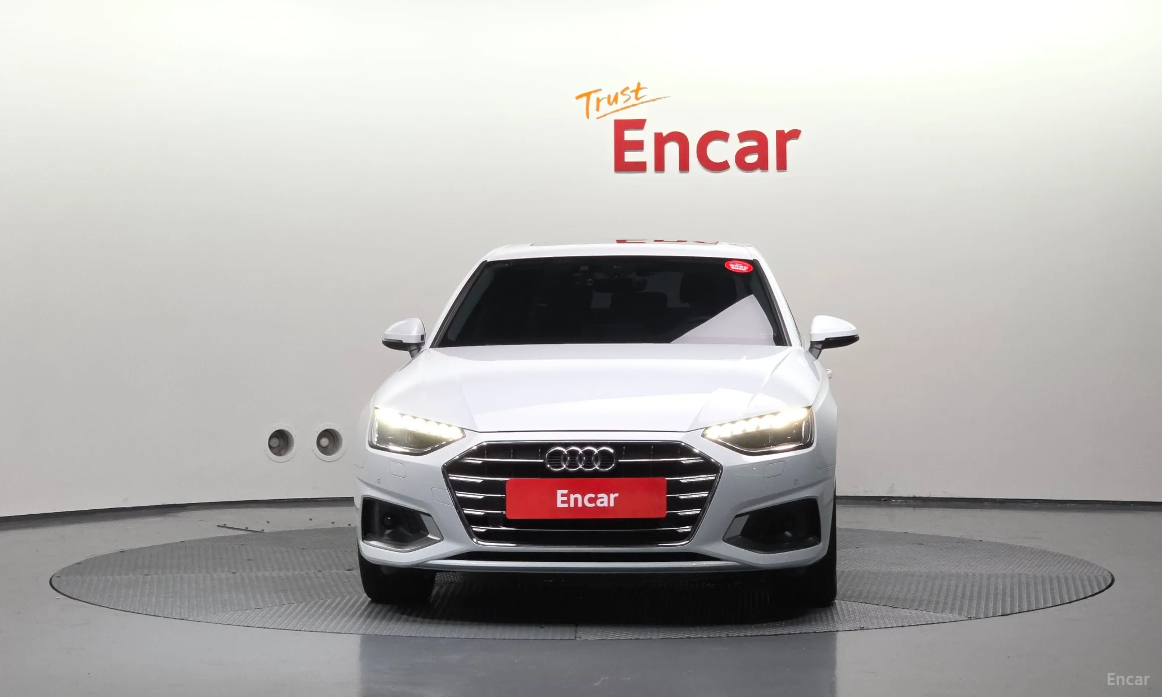 Audi A4 (B9) превью 3