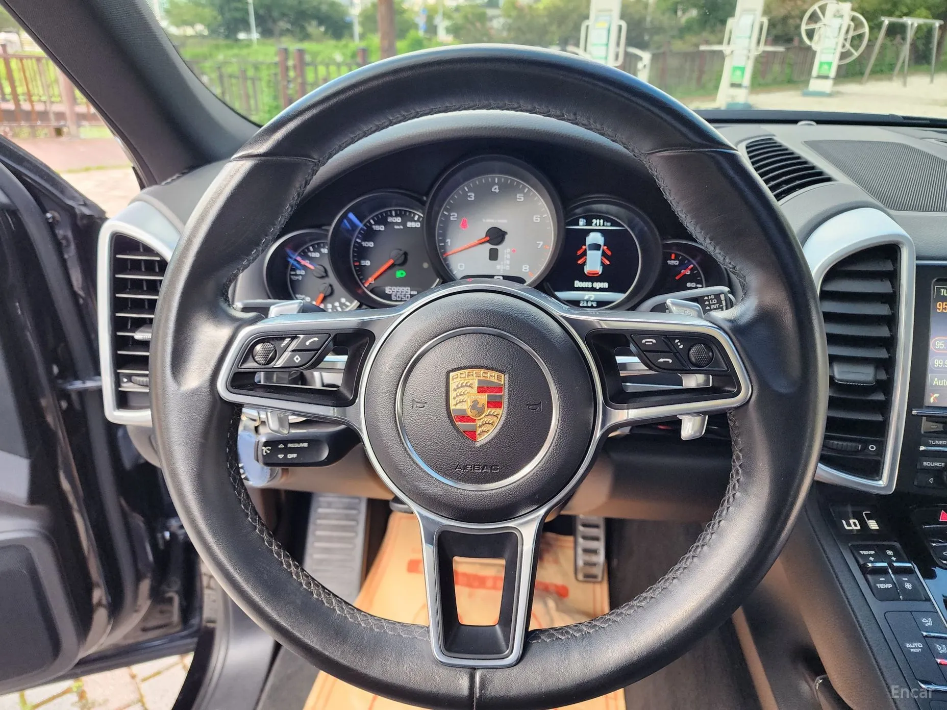 Porsche New Cayenne превью 17
