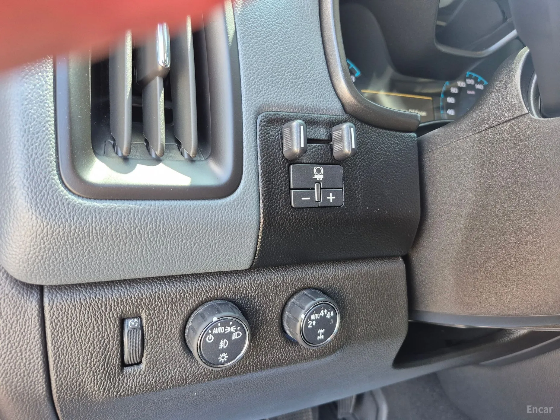 Chevrolet Colorado превью 15