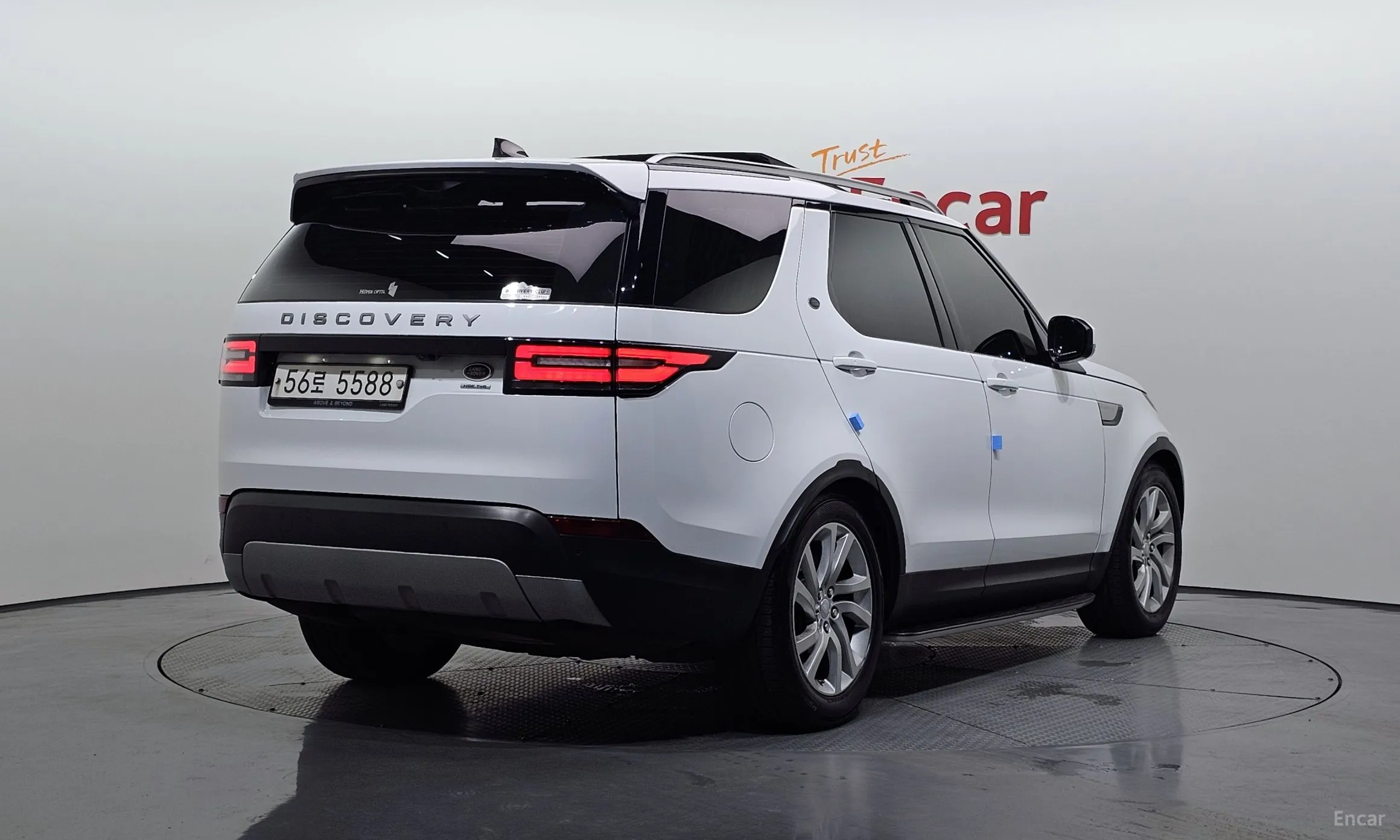 Land Rover Discovery 5 превью 2