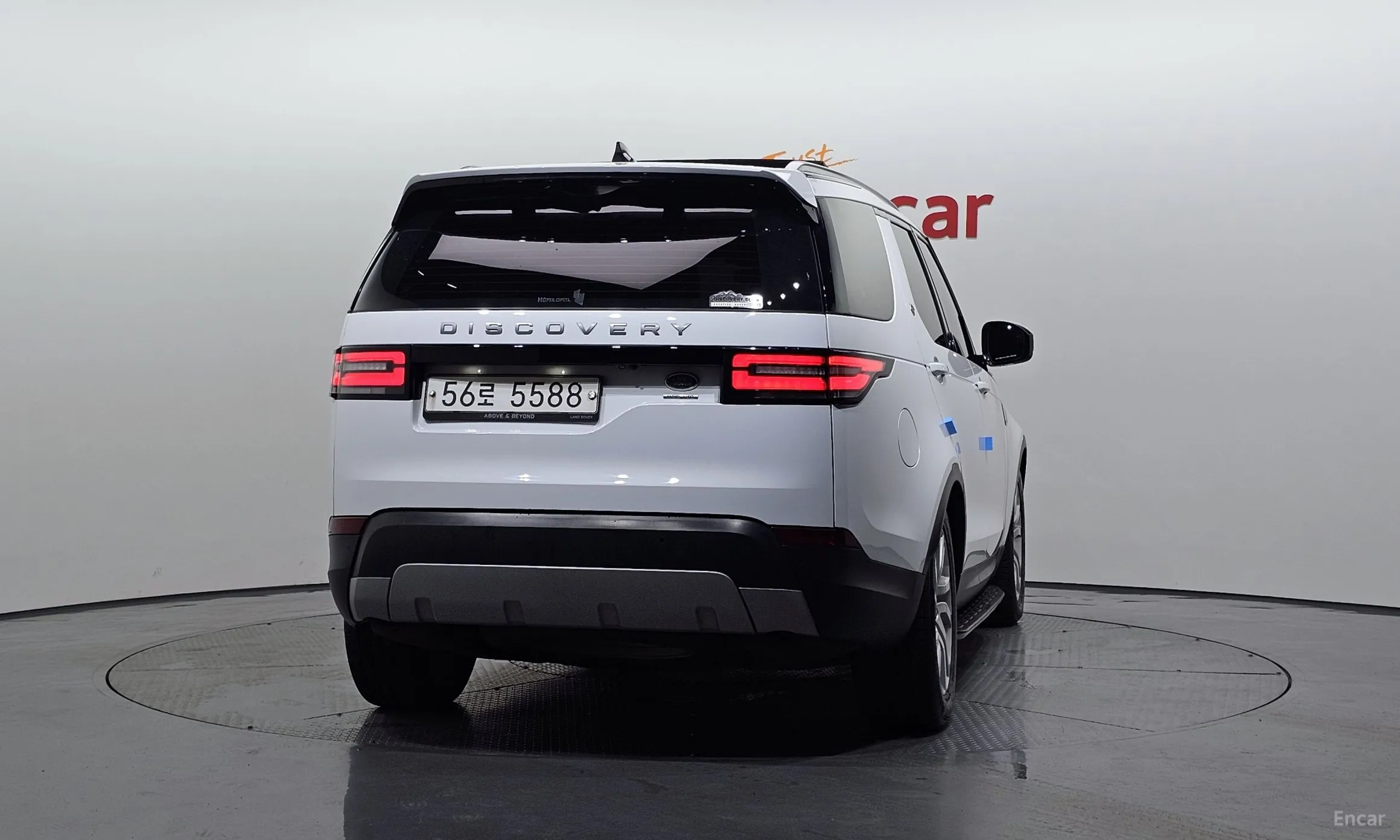 Land Rover Discovery 5 превью 4