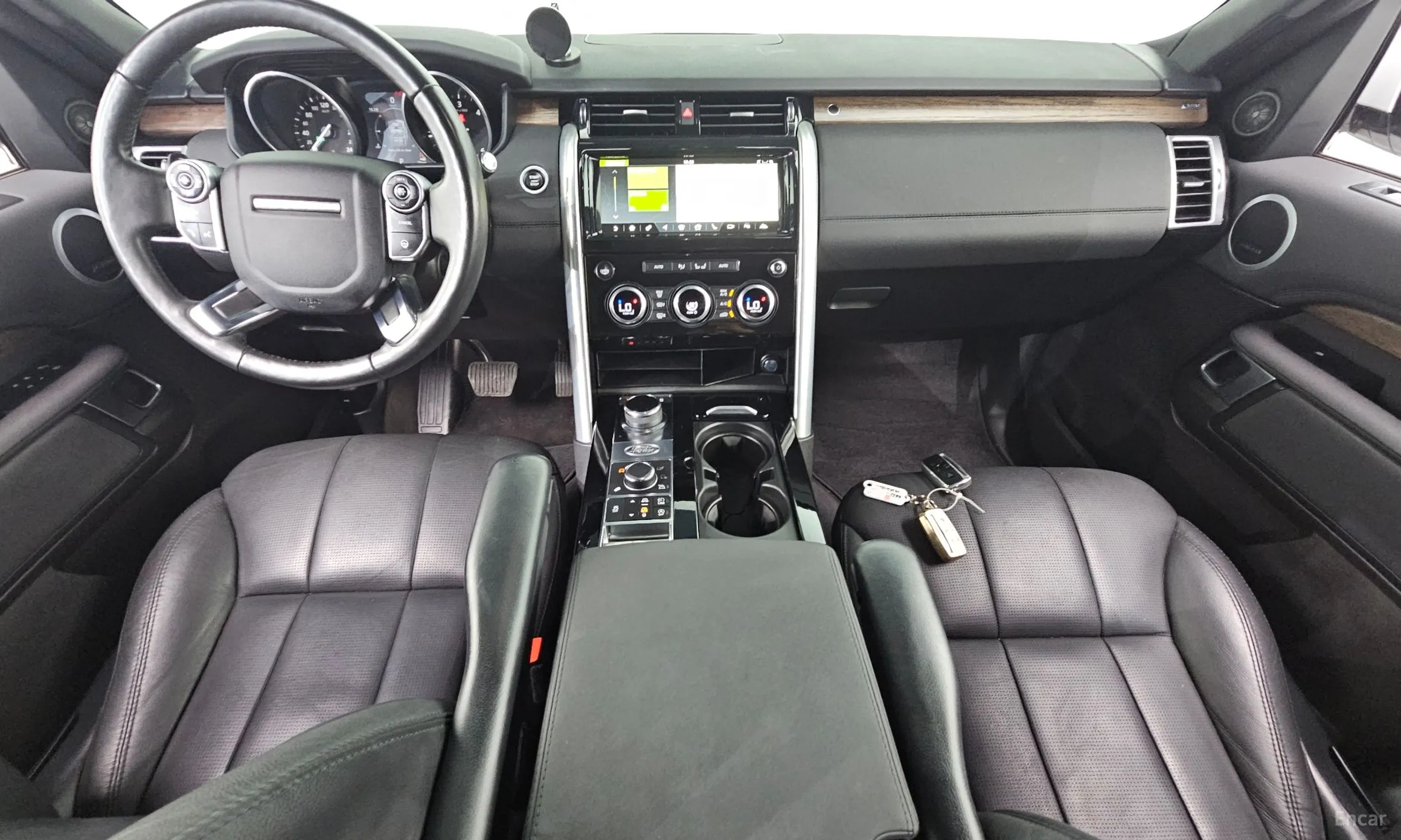 Land Rover Discovery 5 превью 7