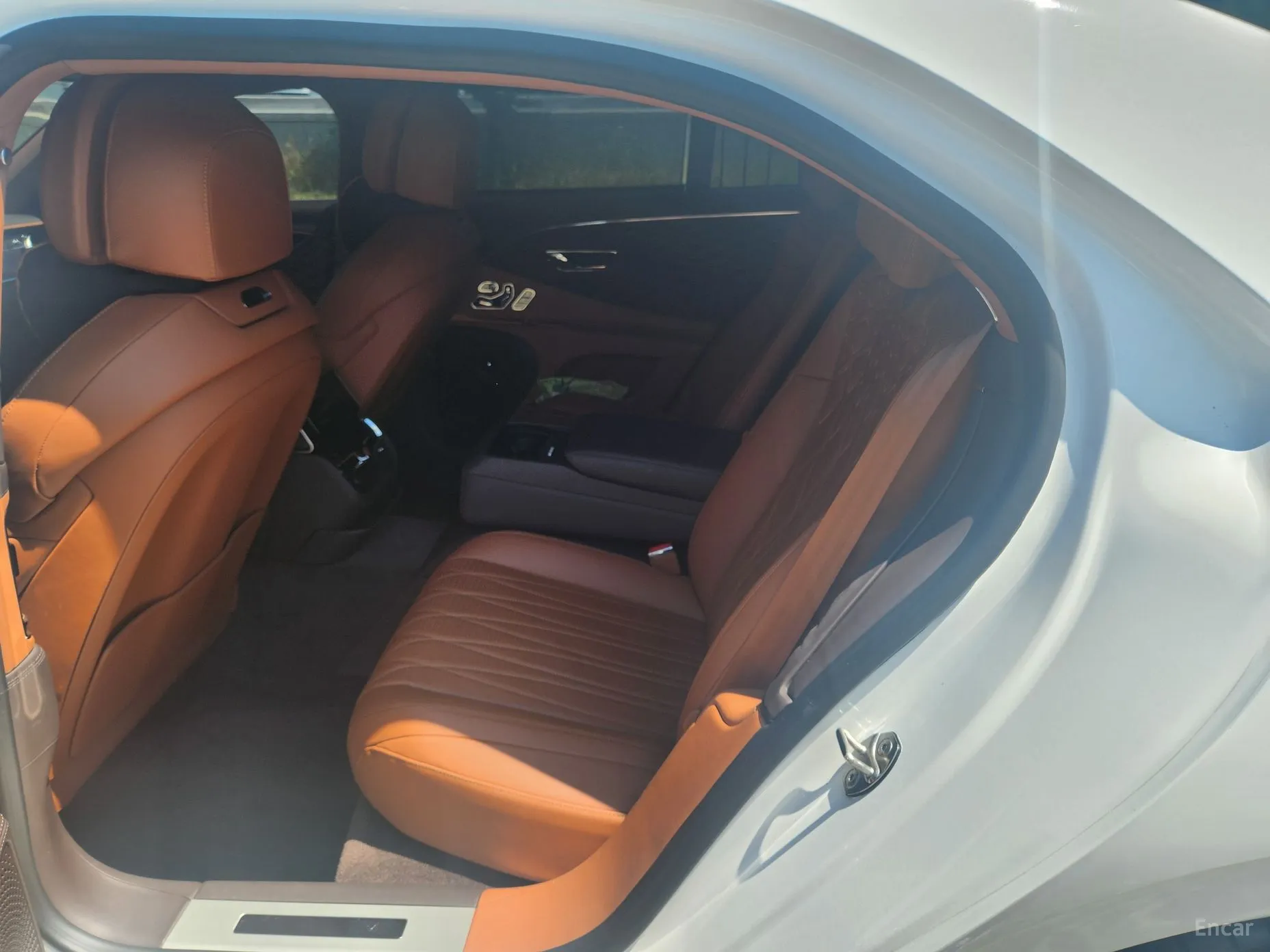 Bentley Flying Spur 3rd Generation превью 12