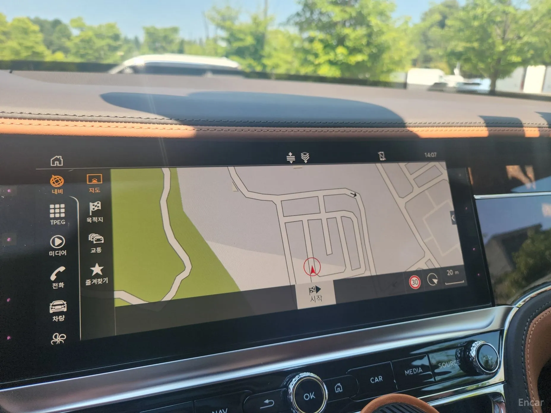 Bentley Flying Spur 3rd Generation превью 15