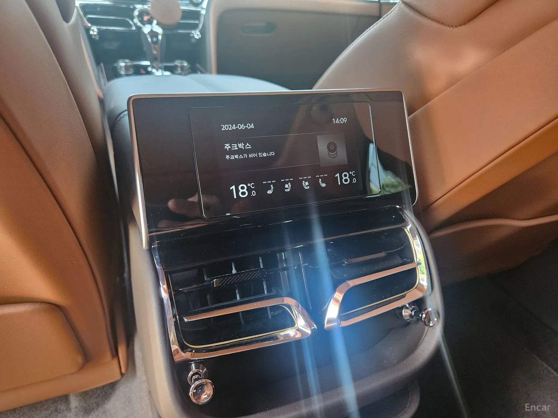 Bentley Flying Spur 3rd Generation превью 18