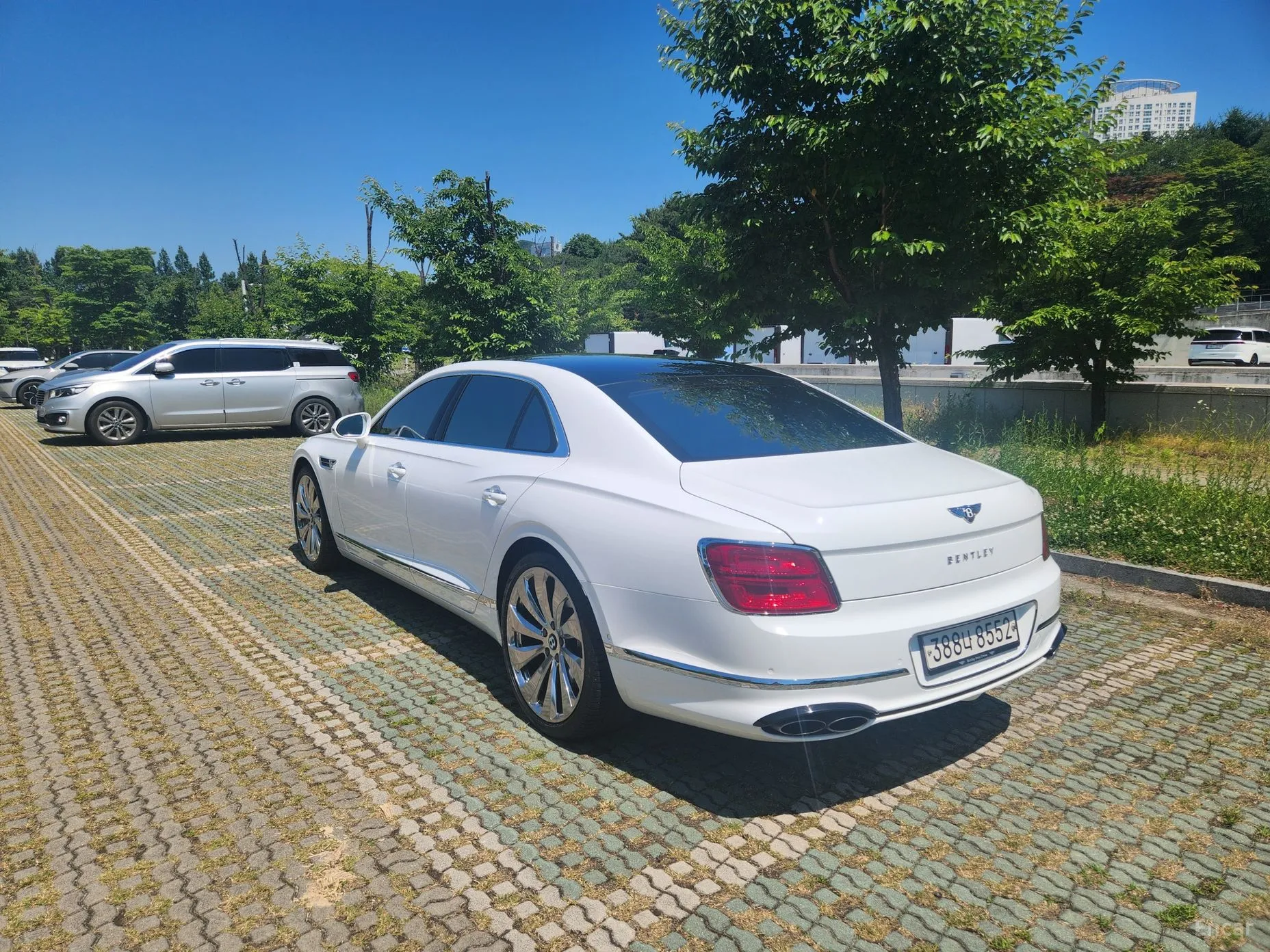 Bentley Flying Spur 3rd Generation превью 4