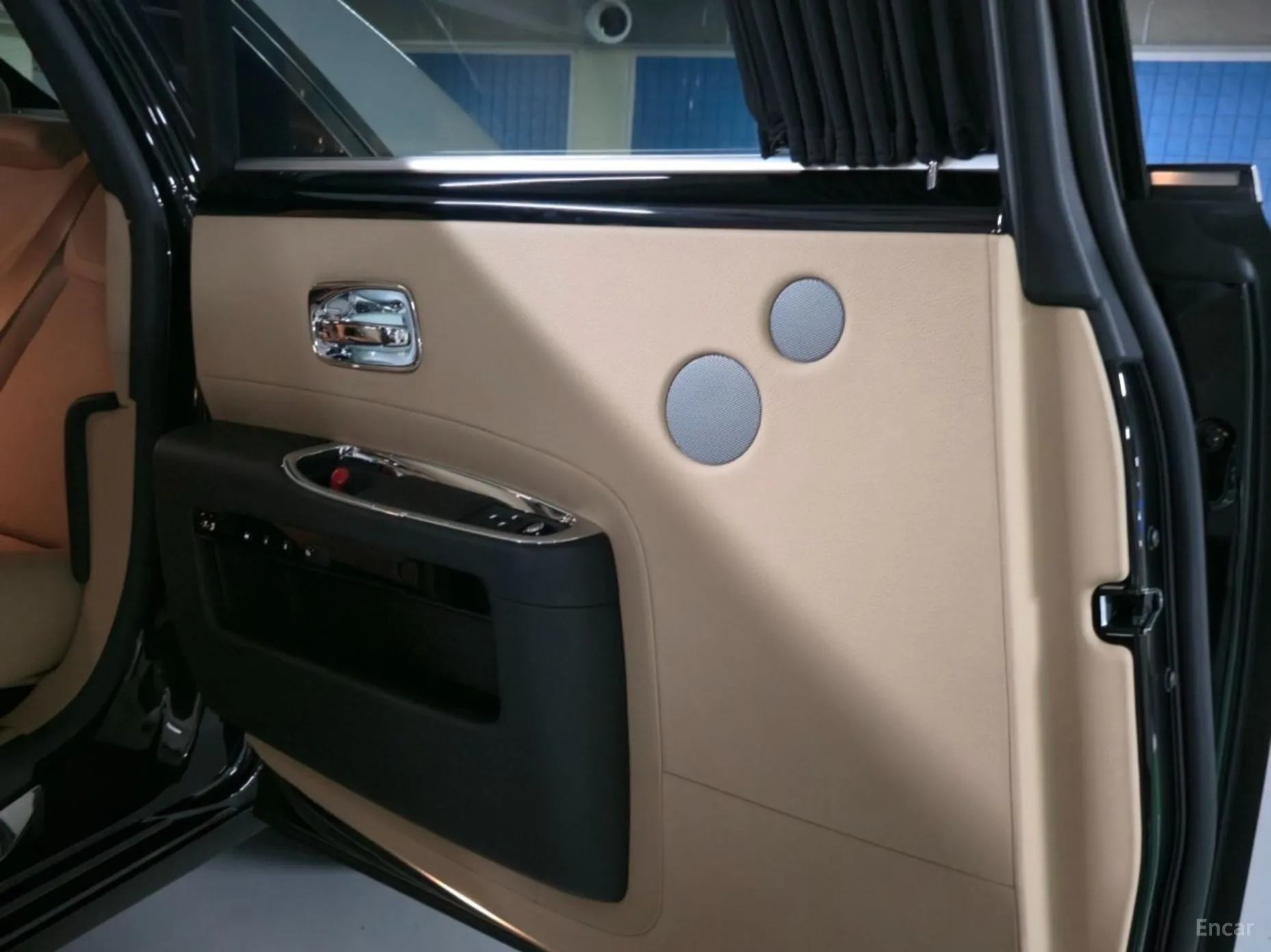 Rolls-Royce Ghost превью 13