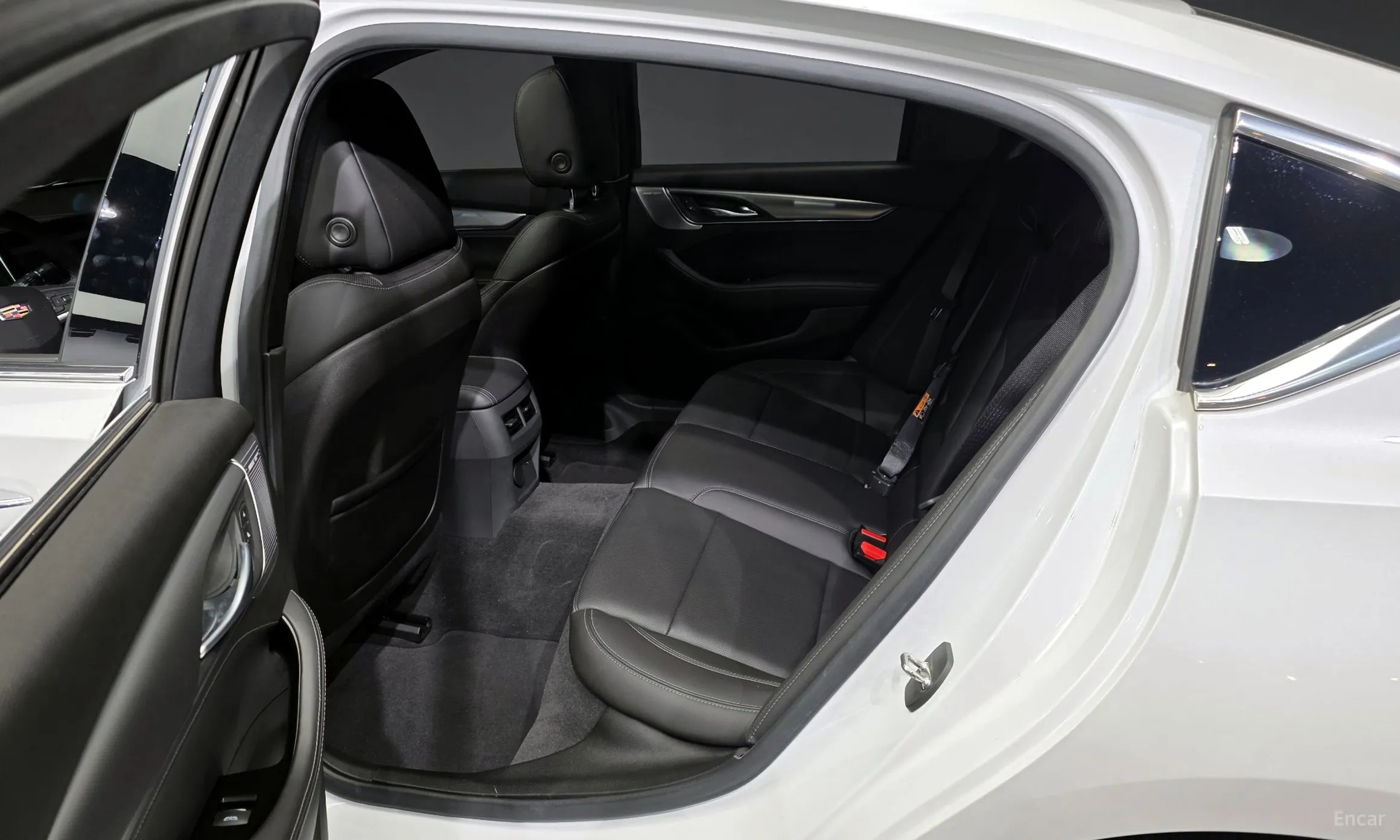 Cadillac CT5 превью 11