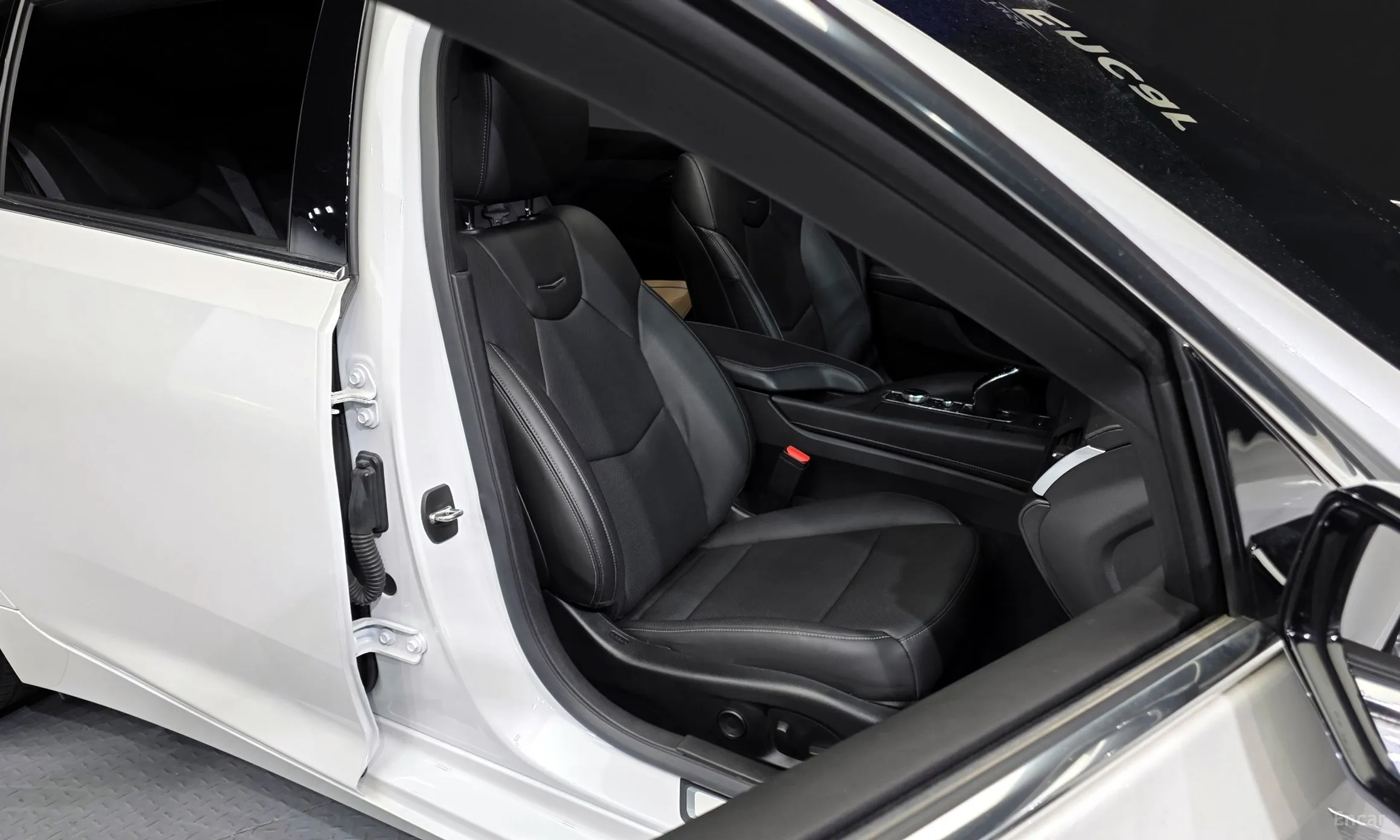 Cadillac CT5 превью 12
