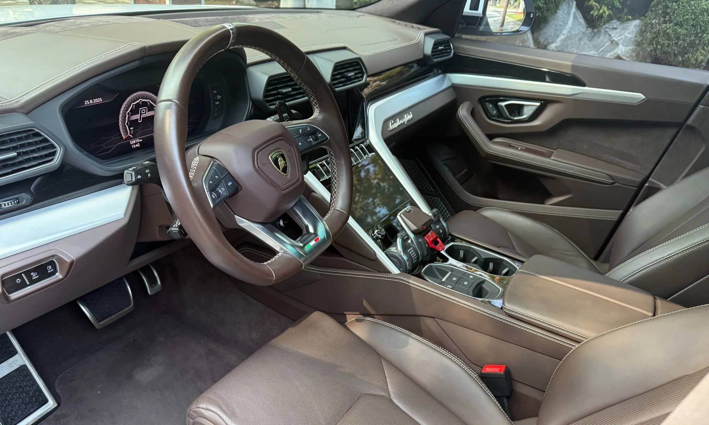 Lamborghini Urus превью 7