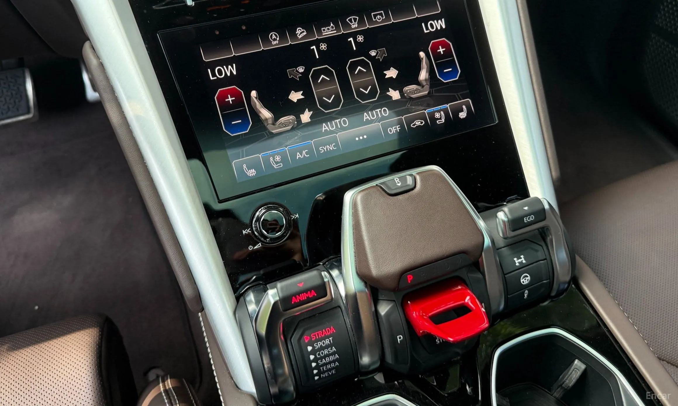 Lamborghini Urus превью 9