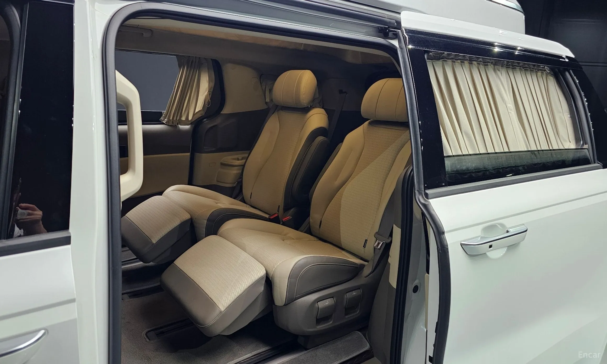 Kia Carnival Gen 4 превью 15