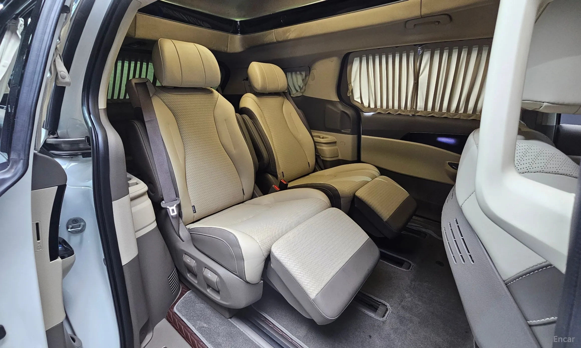 Kia Carnival Gen 4 превью 18