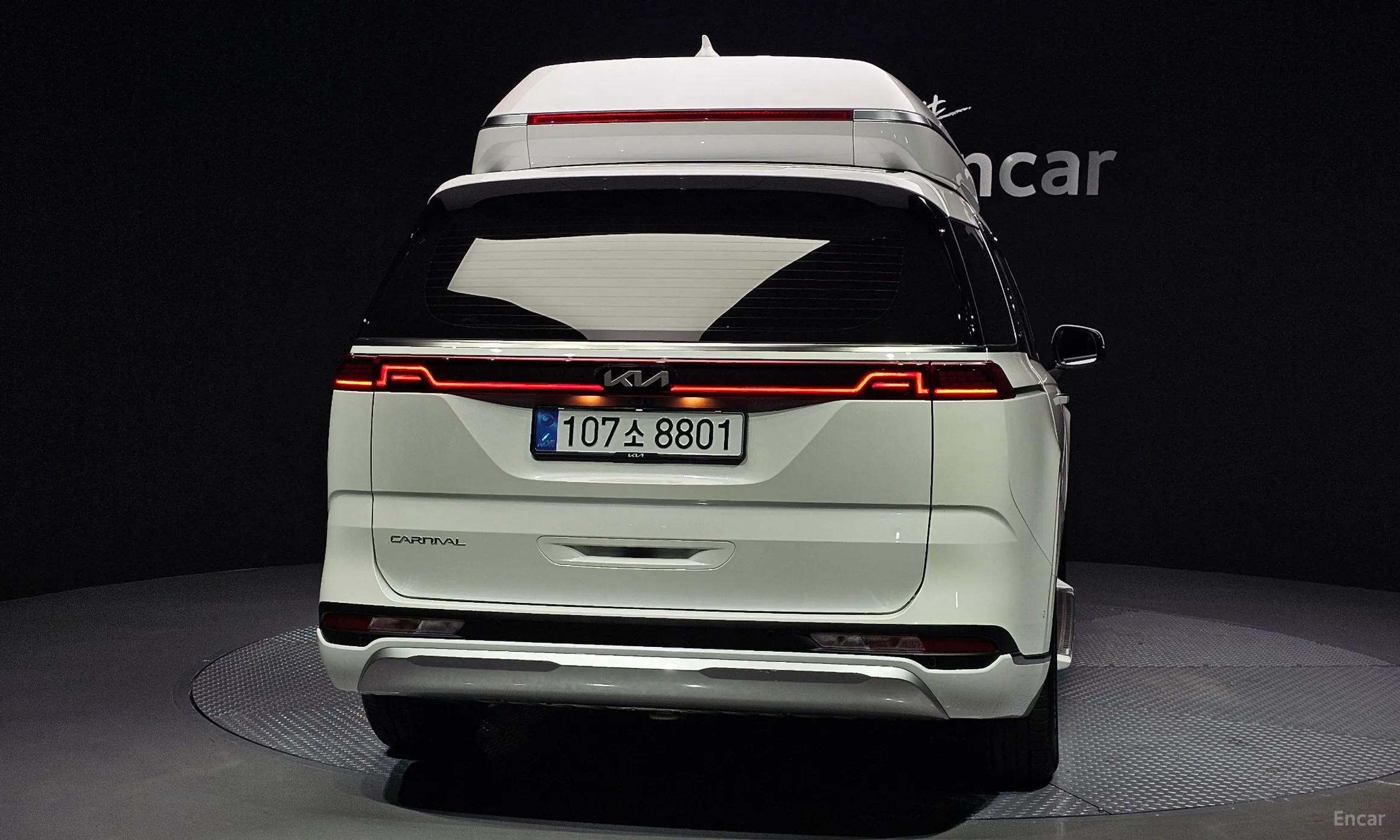 Kia Carnival Gen 4 превью 4