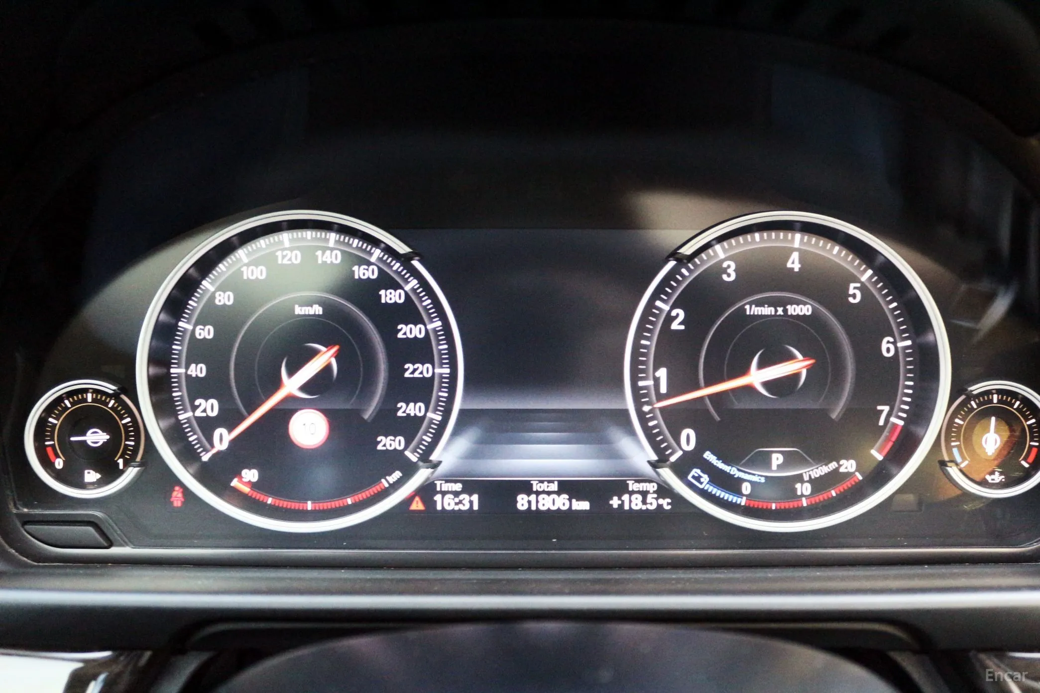 BMW 5 Series (F10) превью 8