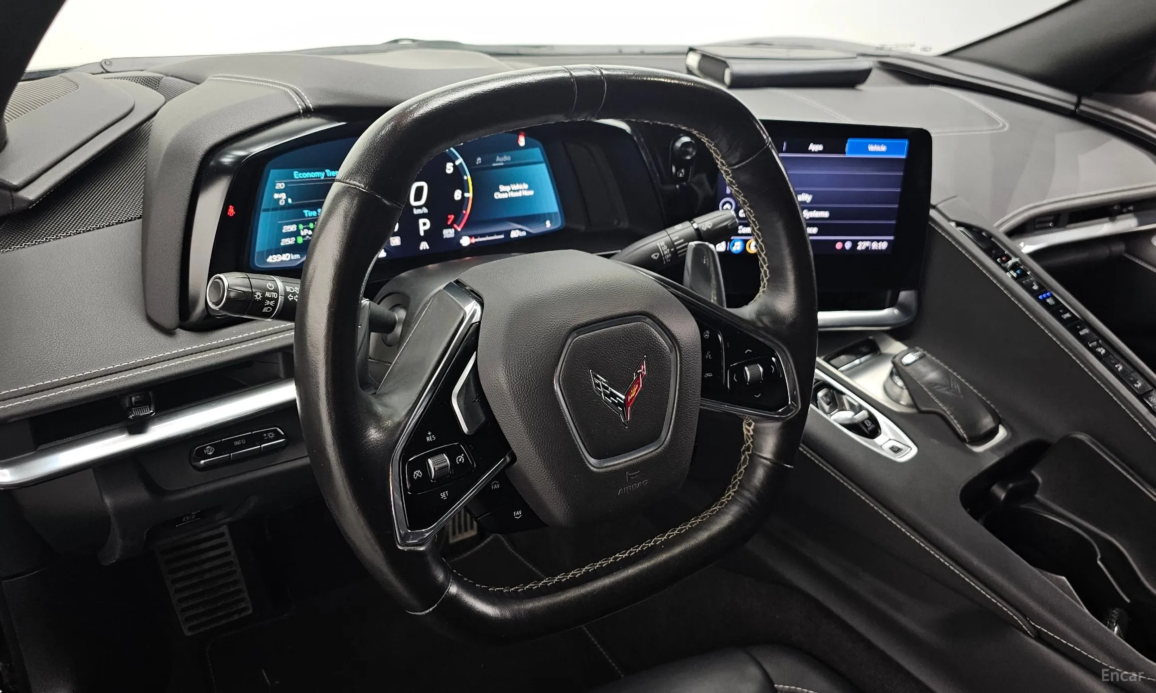 Chevrolet Corvette превью 14