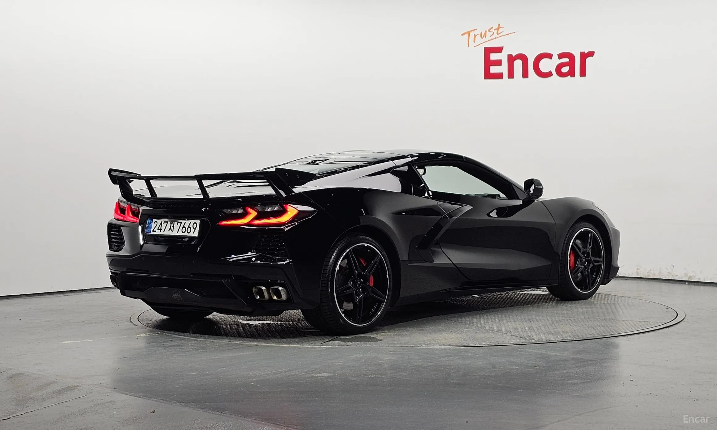 Chevrolet Corvette превью 19