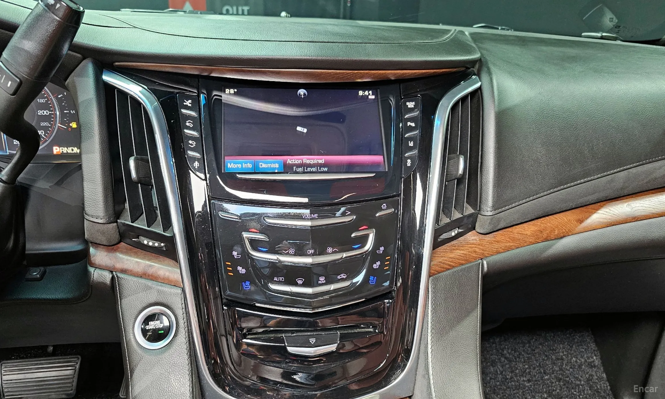 Cadillac Escalade превью 14
