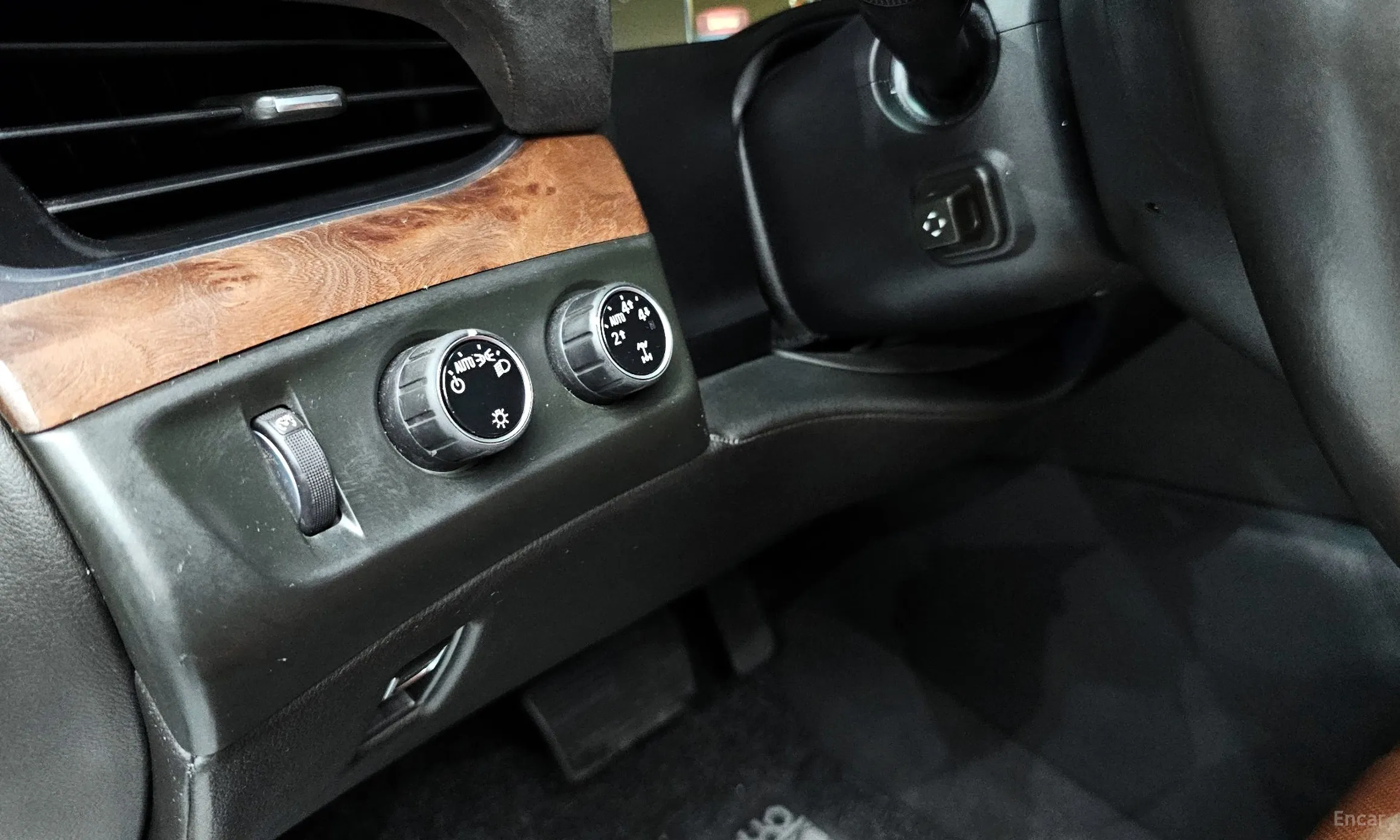 Cadillac Escalade превью 16