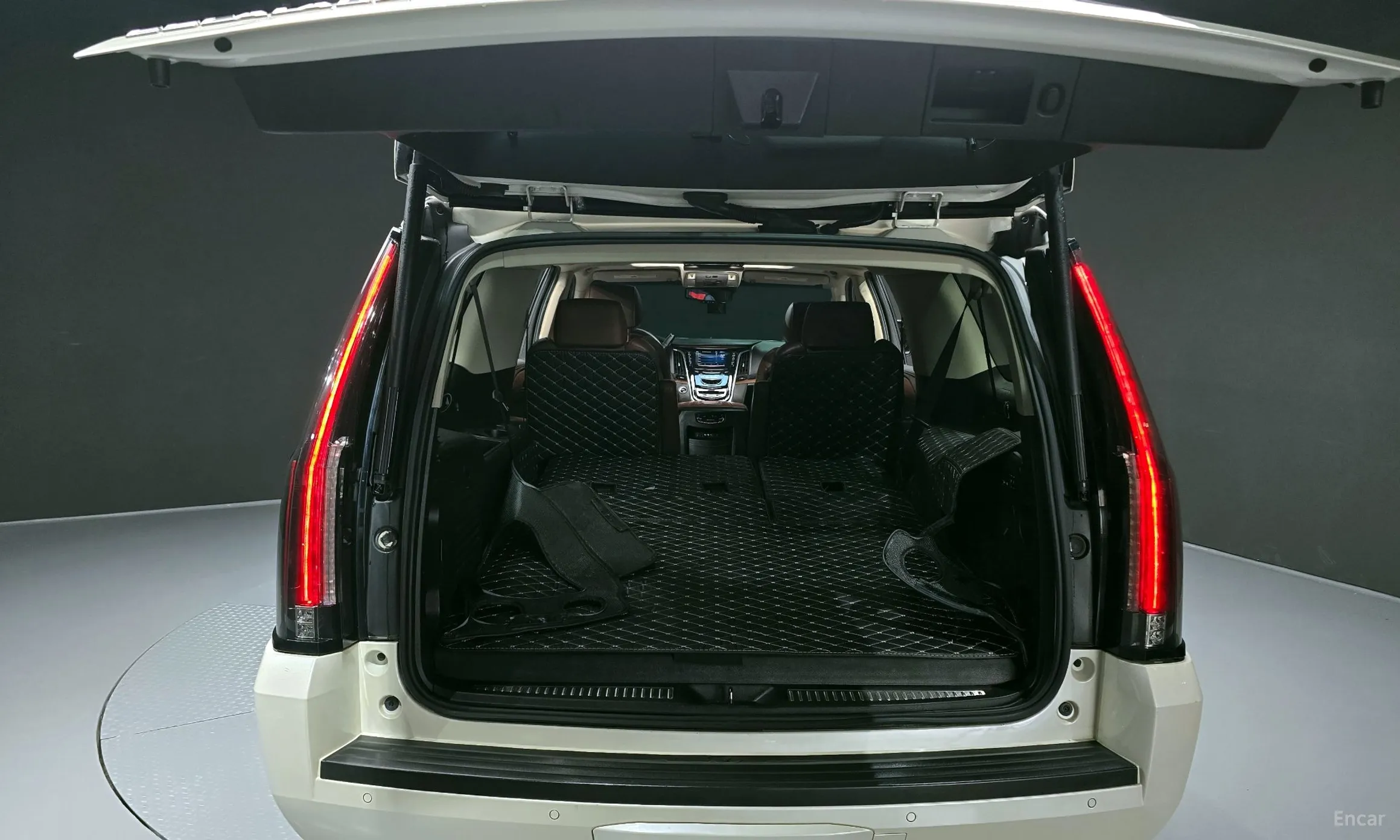 Cadillac Escalade превью 20