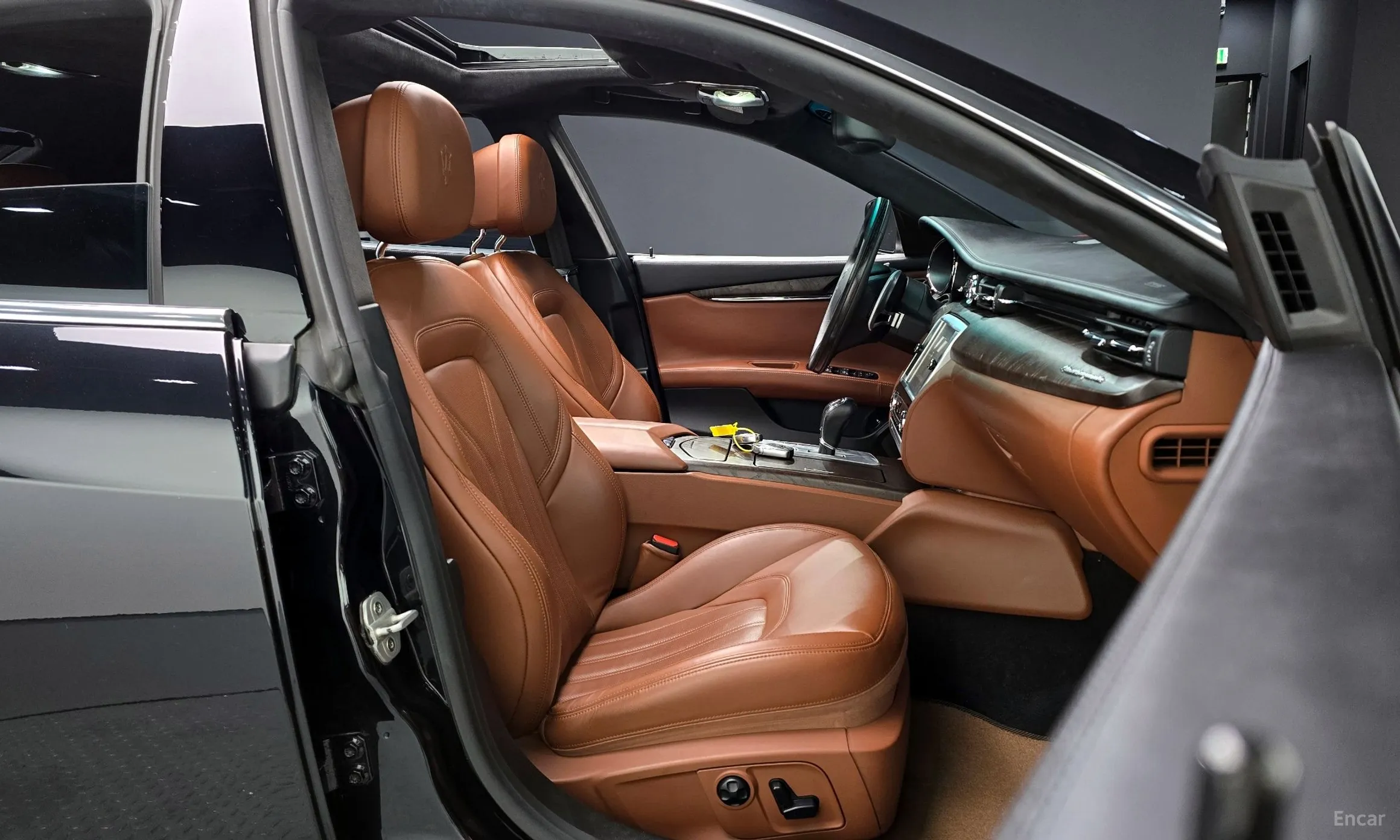 Maserati Quattroporte превью 10
