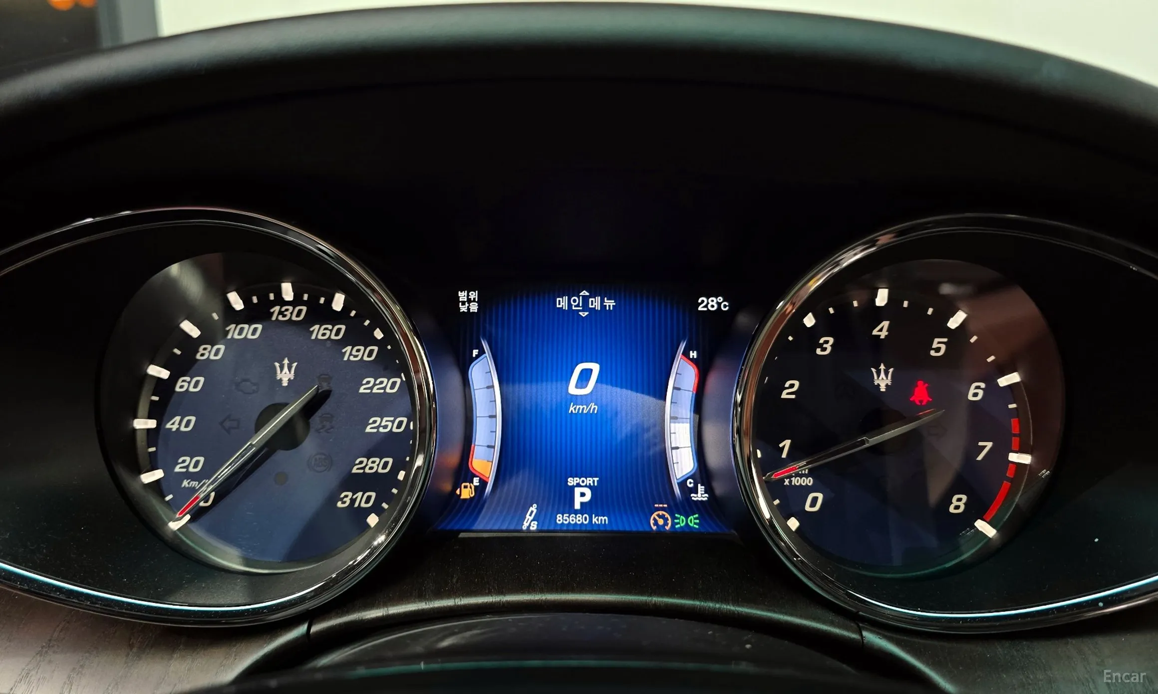 Maserati Quattroporte превью 8