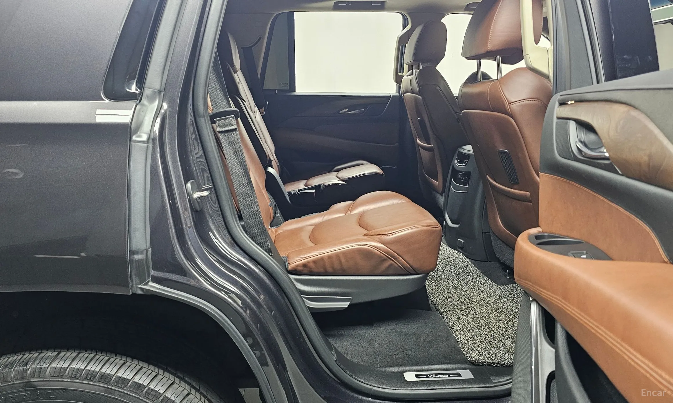 Cadillac Escalade превью 12