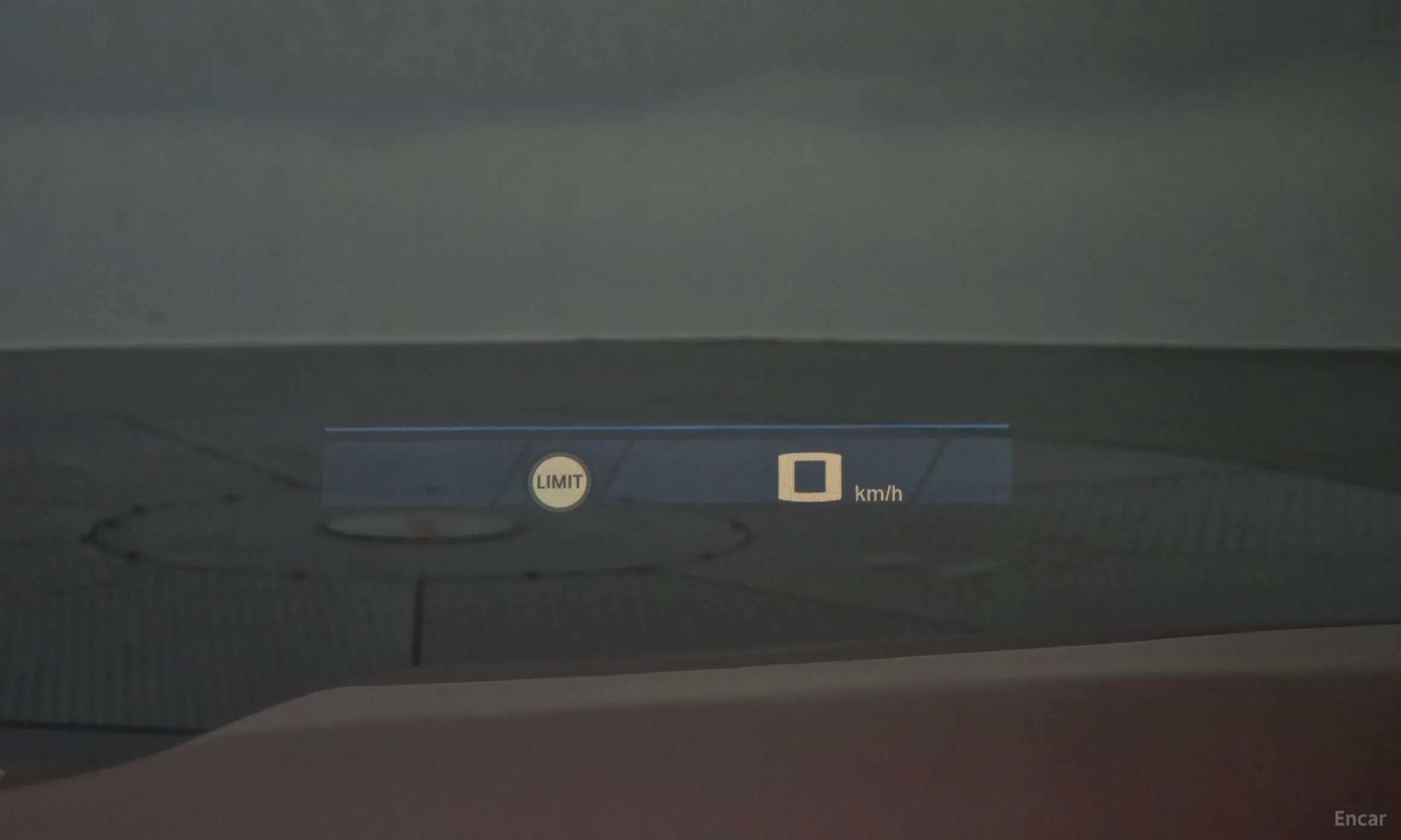 BMW XM (G09) превью 18