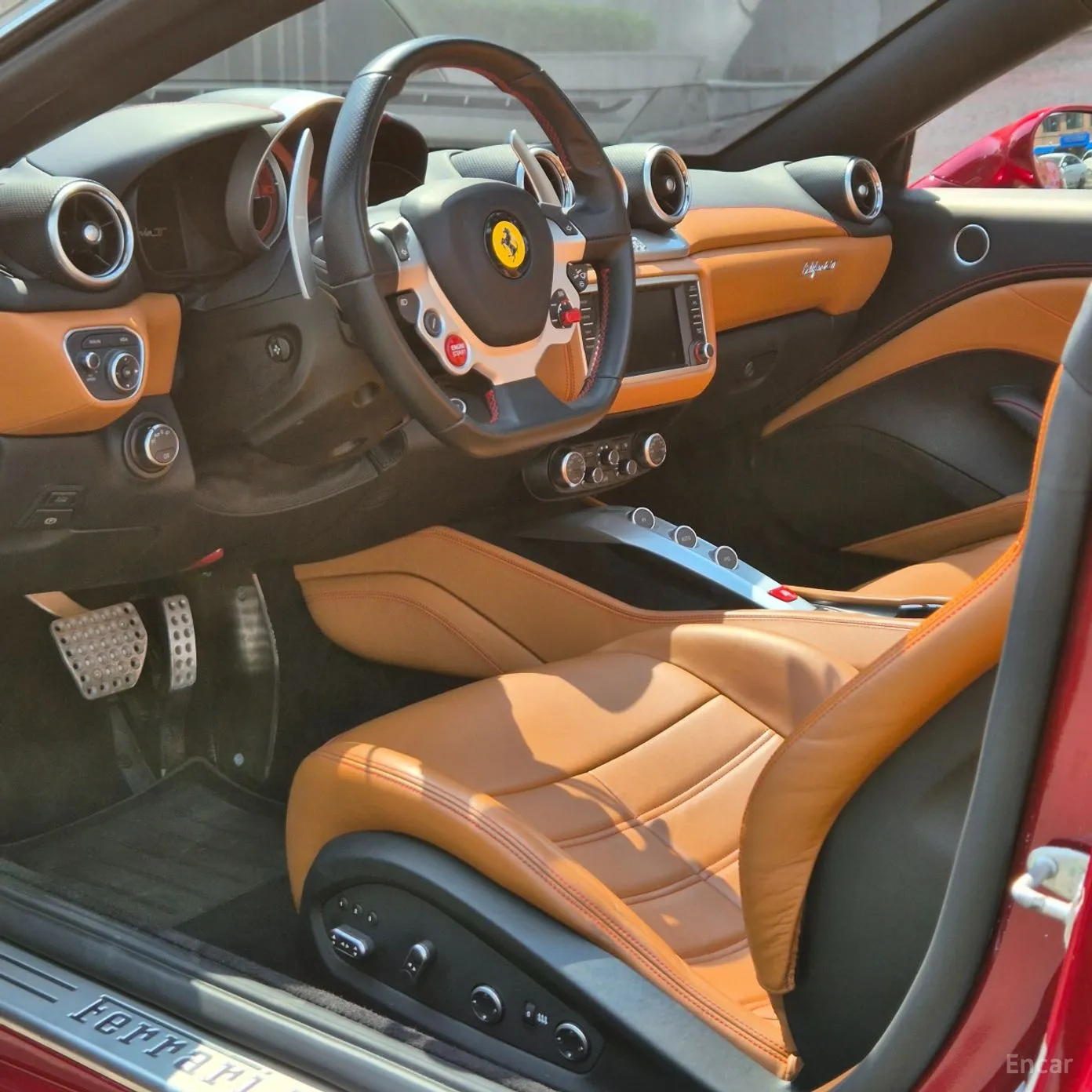 Ferrari California превью 10
