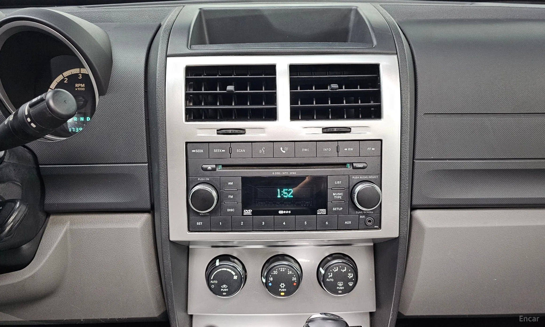 Dodge Nitro превью 18