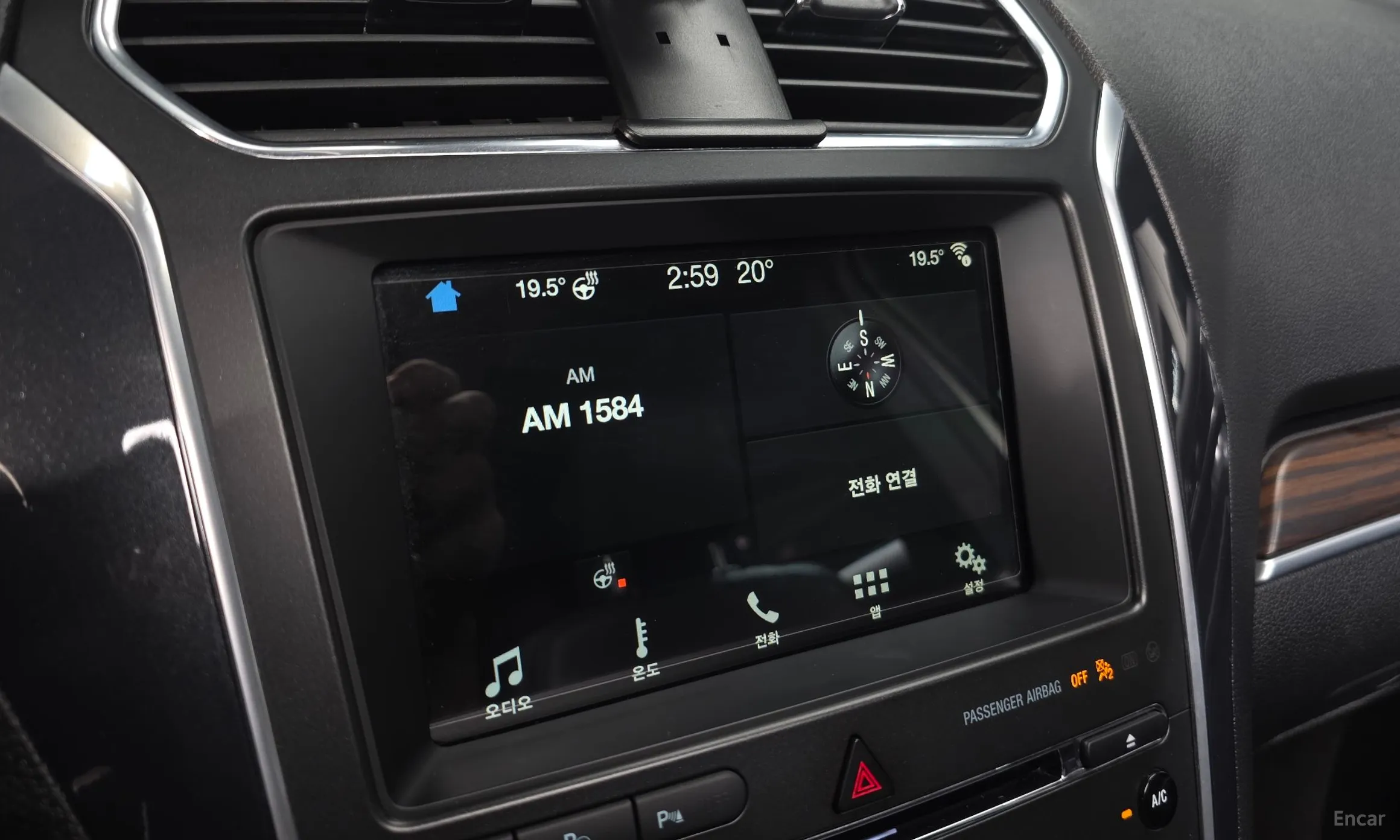 Ford Explorer превью 16