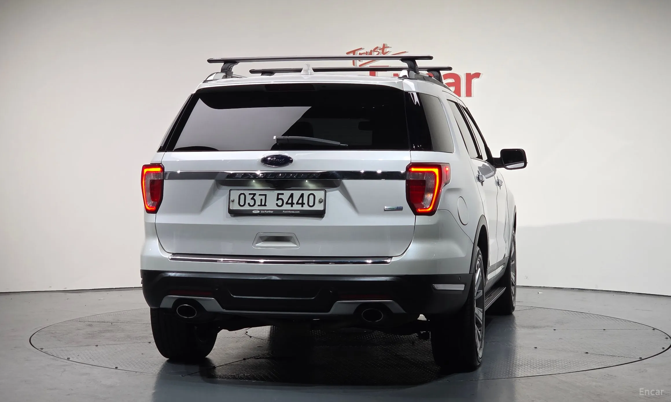 Ford Explorer превью 4